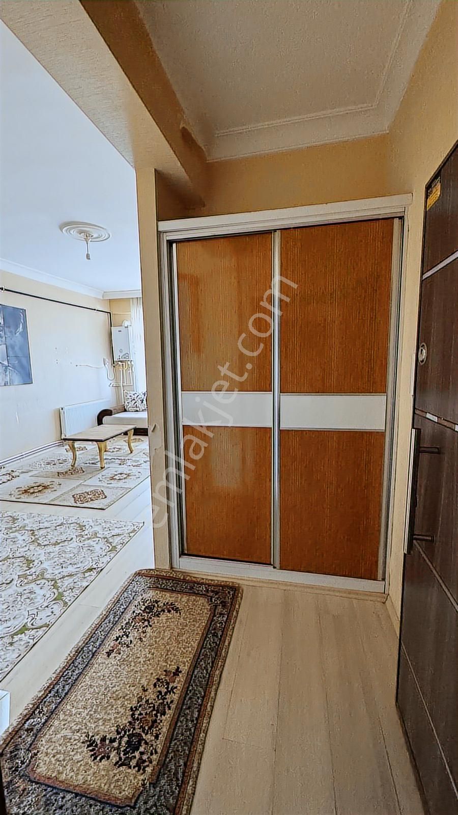 Kosova Mh Kiralık 1+1 Eşyalı Arakat Daire Servis Güzergahı Üzerd - Görsel 33