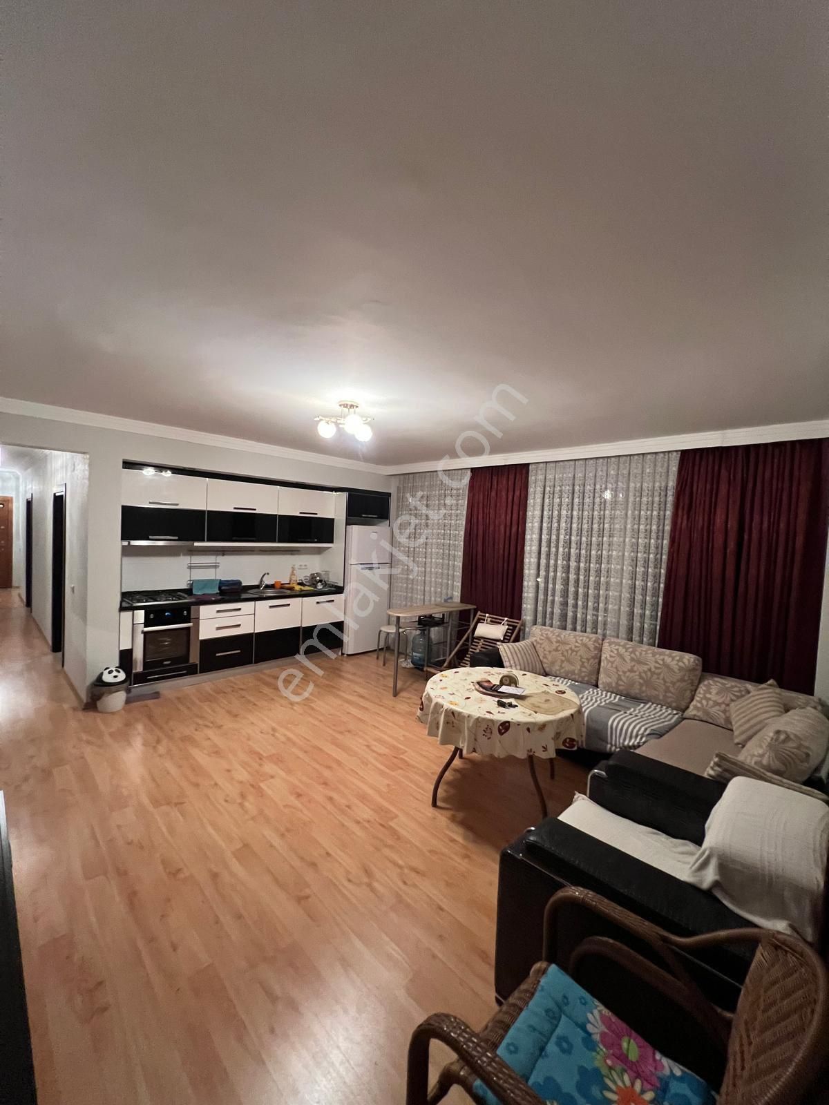 Antalya Konyaaltı Çok İyi Lokasyonda 2+1 Çok Geniş Eşyalı Daire