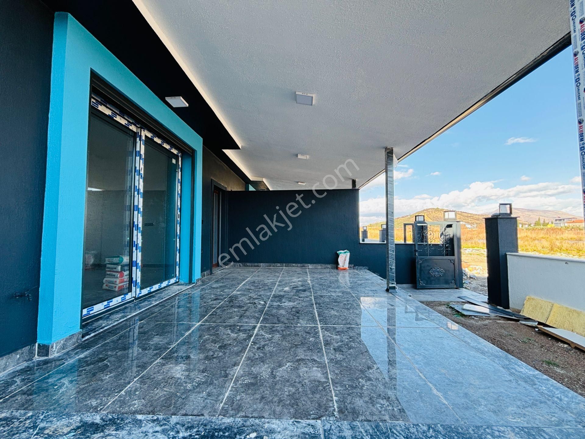 İzmir Seferihisar Cumhuriyet’de Güzel Konumda 3+1 Tripleks Yazlık Villa - Görsel 11