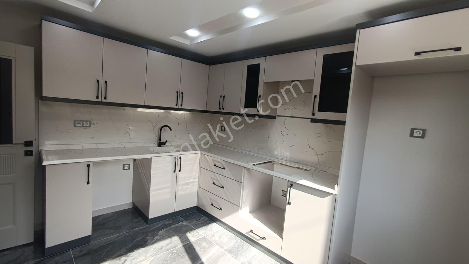 3ev Emlak'tan Belediye Evlerinde Müstakil Triplex Villa