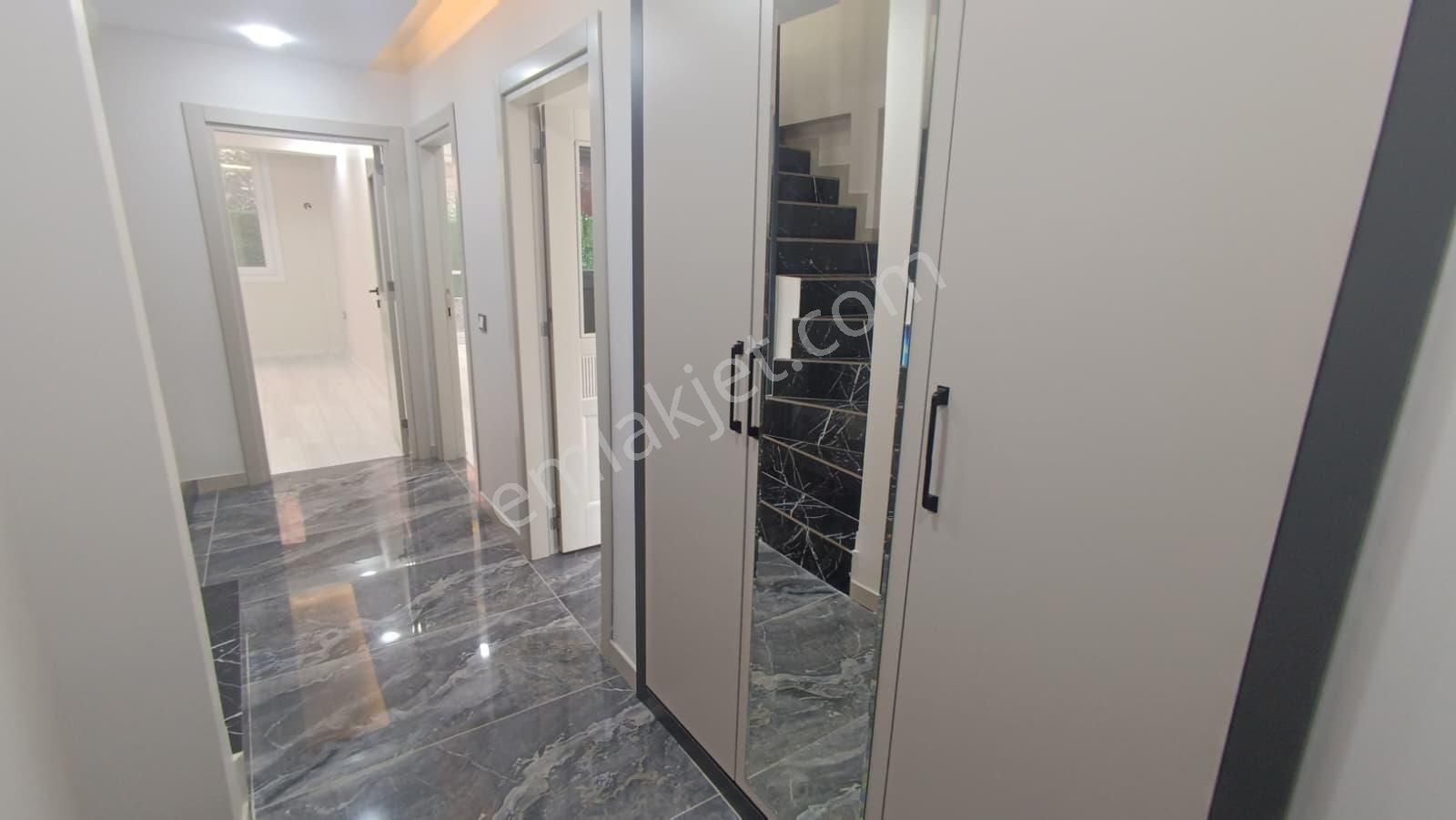 3ev Emlak'tan Belediye Evlerinde Müstakil Triplex Villa - Görsel 12