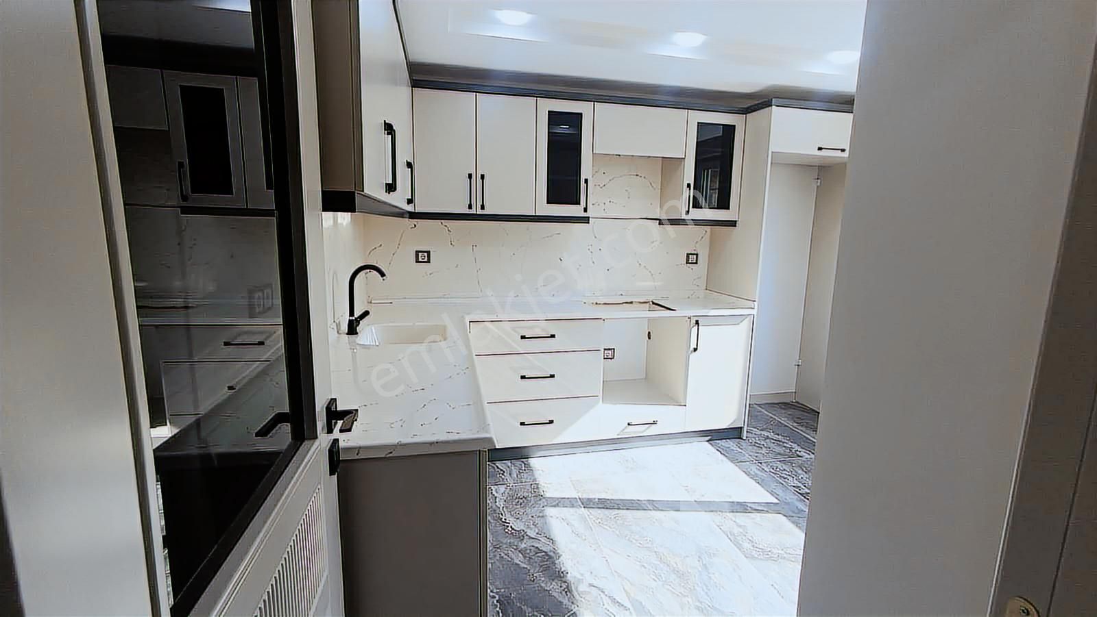 3ev Emlak'tan Belediye Evlerinde Müstakil Triplex Villa - Görsel 11