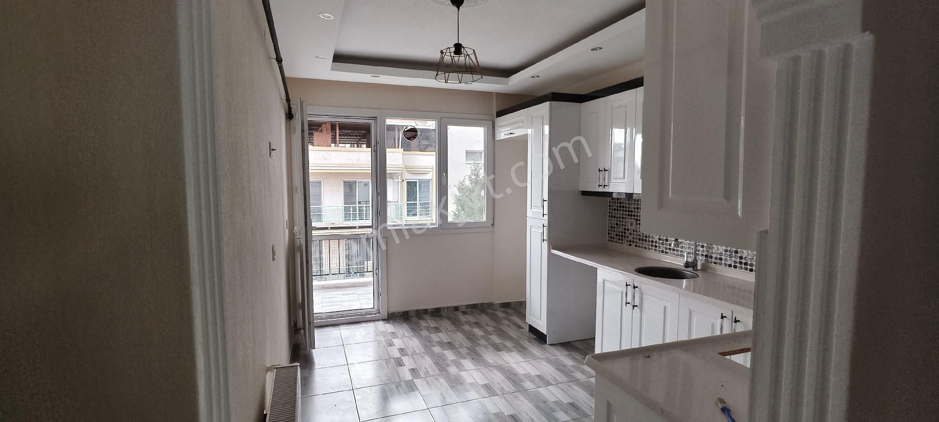 Menemen İsmet İnönü Mah. Kiralık 3+1 Geniş, Aile Apartmanında Kiralık Daire