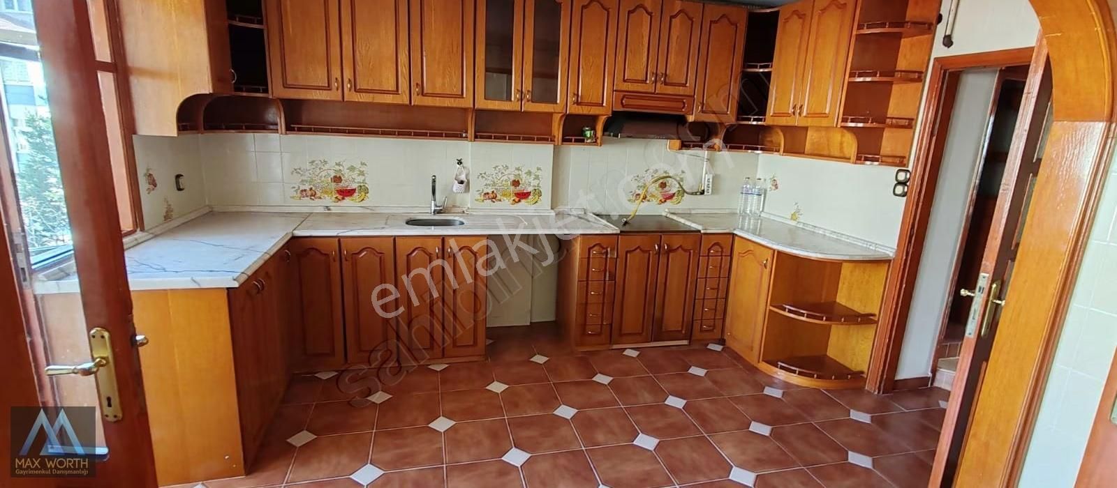 4 Balkonlu Yerden Isıtmalı Okul Yanı 150 M2 Kiralık 3+1 - Görsel 14