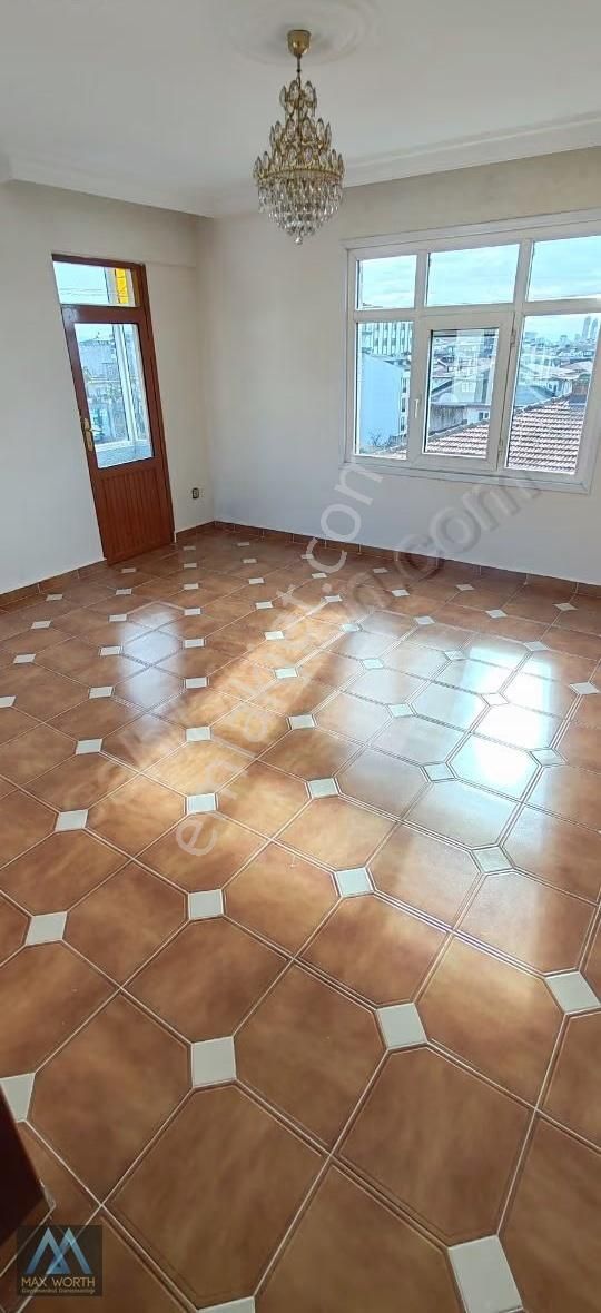 4 Balkonlu Yerden Isıtmalı Okul Yanı 150 M2 Kiralık 3+1 - Görsel 33