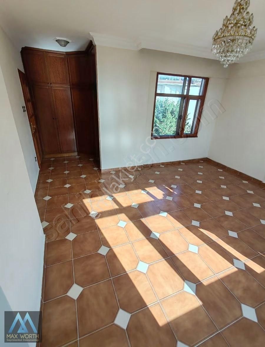 4 Balkonlu Yerden Isıtmalı Okul Yanı 150 M2 Kiralık 3+1 - Görsel 23