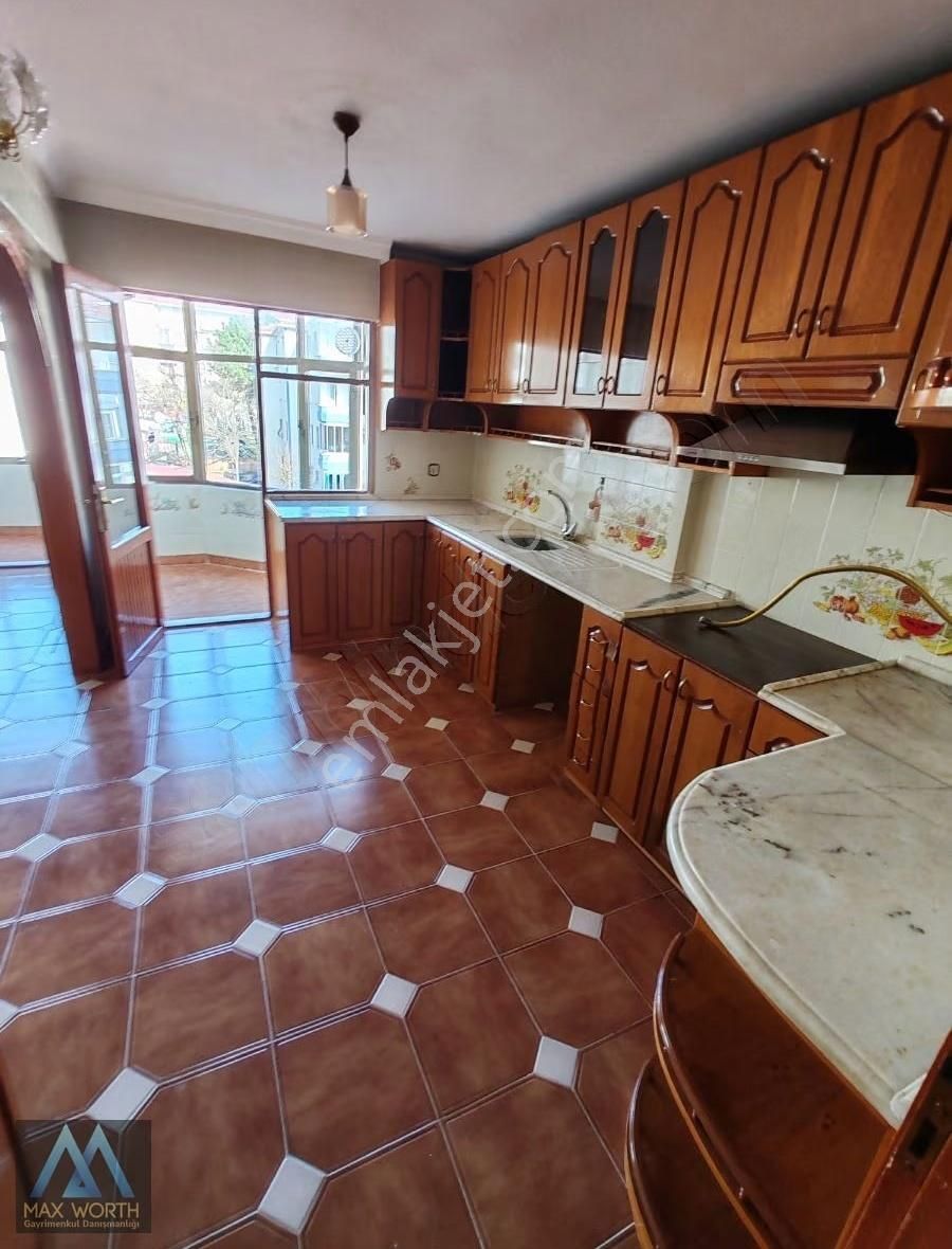 4 Balkonlu Yerden Isıtmalı Okul Yanı 150 M2 Kiralık 3+1 - Görsel 28