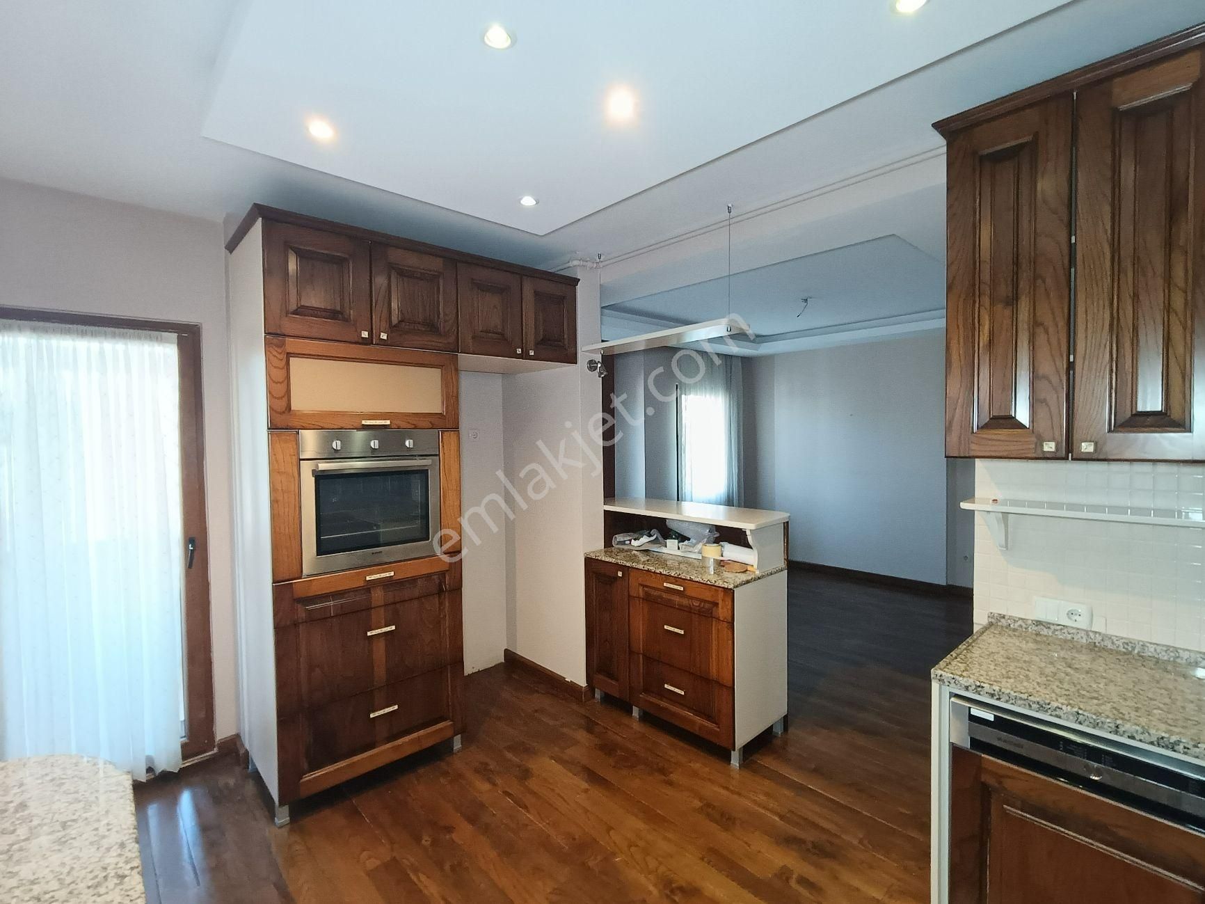 Üsküdar'da Masif Zeminli, Ultra Verimli, Standart Üstü Satılık Dubleks Daire - Görsel 12