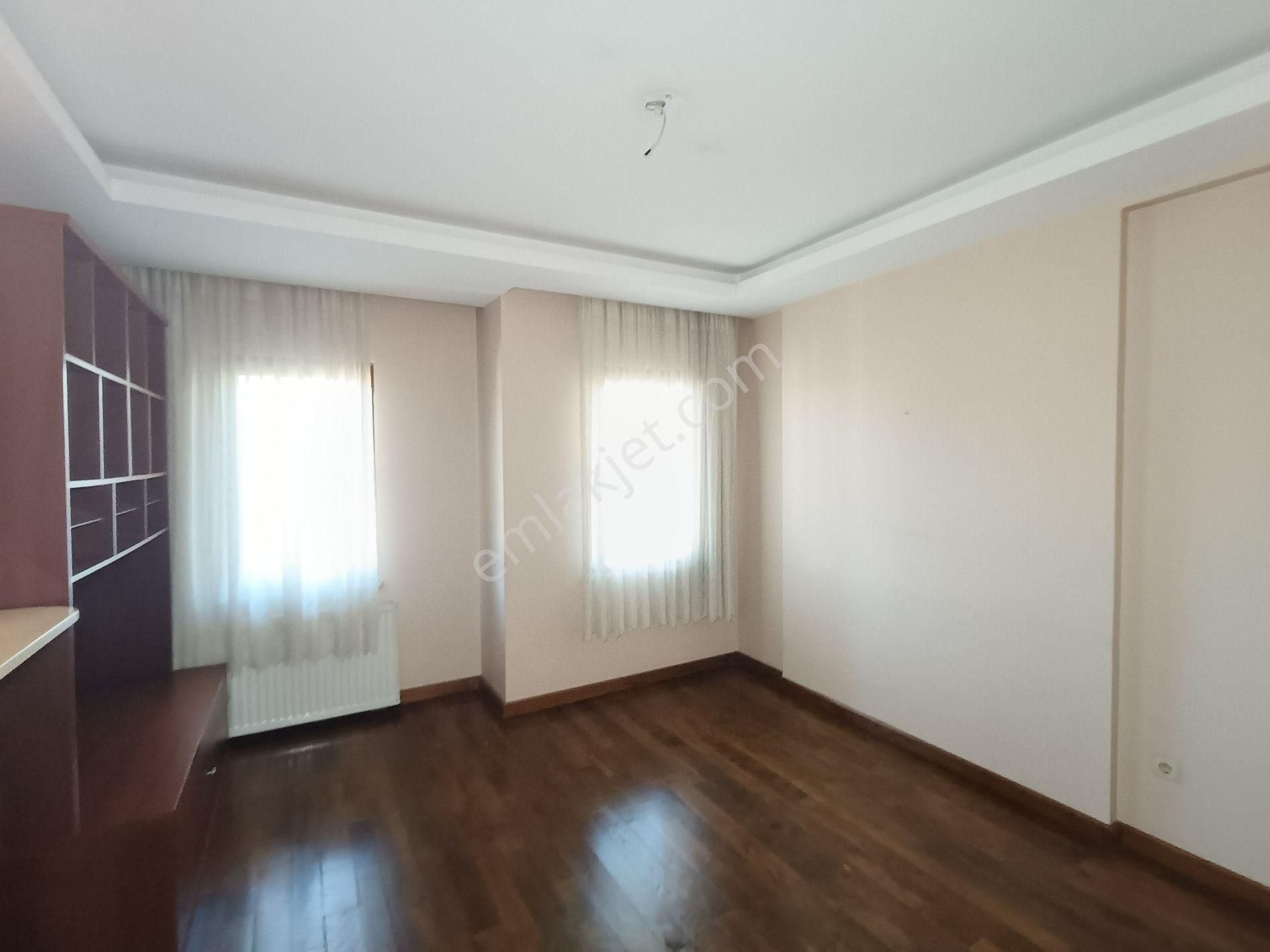 Üsküdar'da Masif Zeminli, Ultra Verimli, Standart Üstü Satılık Dubleks Daire - Görsel 19