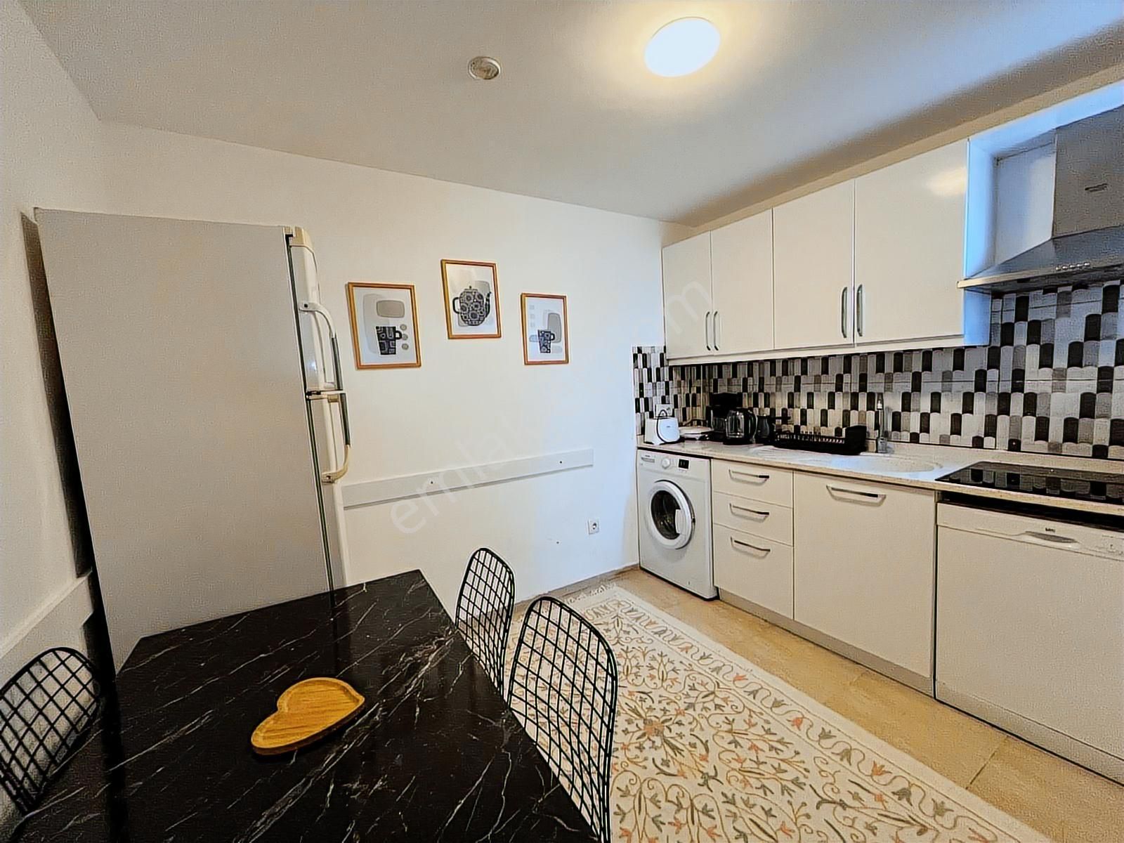 Havuzlu Sitede Giriş Katı - Görsel 6