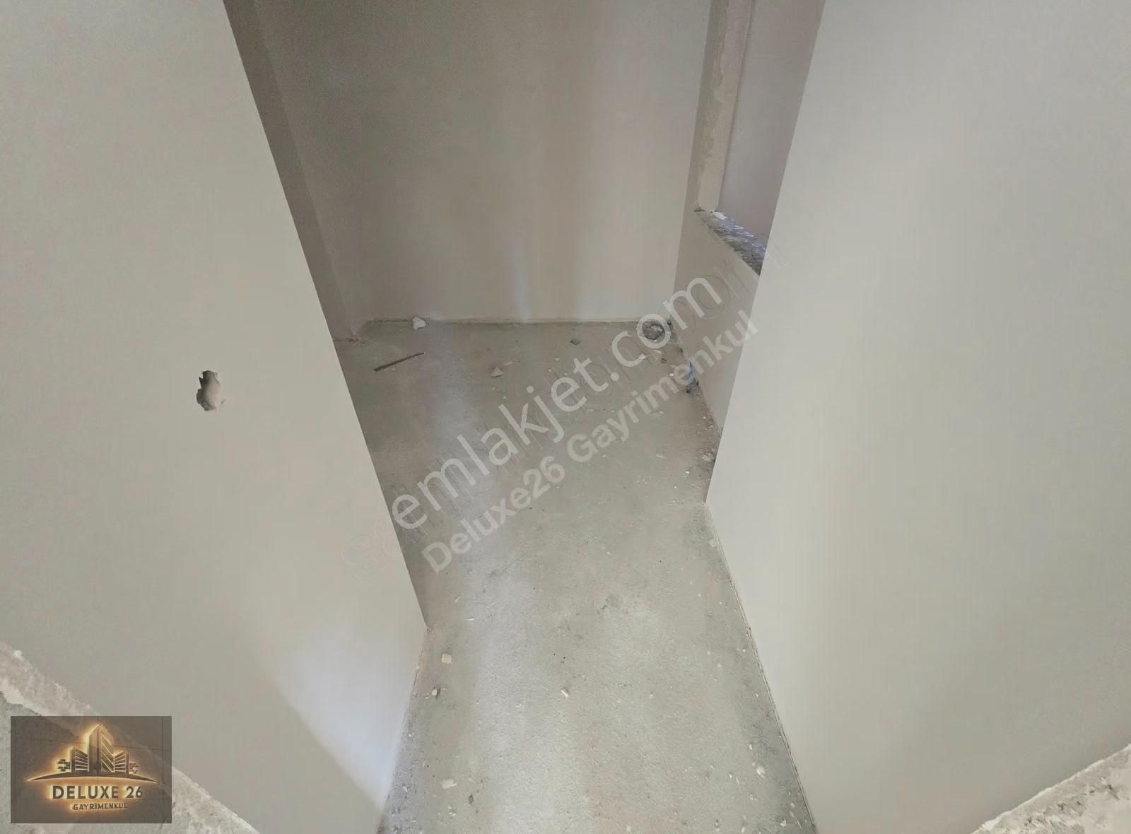 Deluxe 26 ' Dan Nezih Sitede Tapu Masrafsız Otoparklı 3+1 Daire - Görsel 14