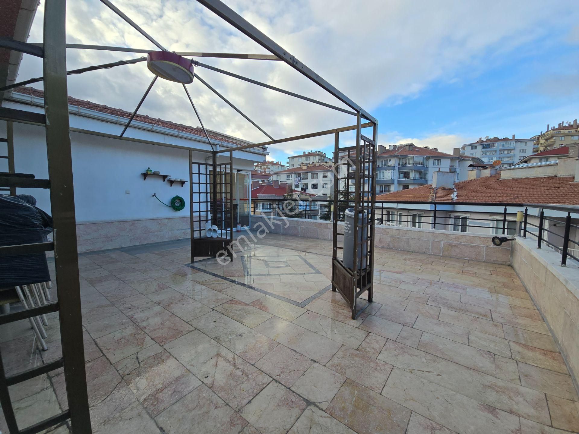 Nato Yolu Caddesi 150 Mt Full Yapılı Alttan Isıtmalı 5+1 Fırsat - Görsel 21