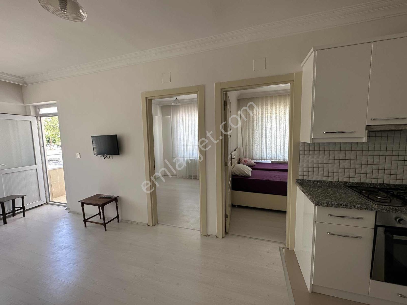 Kın Emlak-2.noter Üzeri Kiralık1+1 Ve 2+1 Eşyalı Daire - Görsel 8