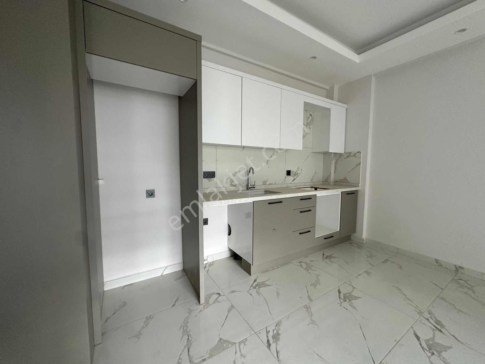 Tosmurda Yeni Binada 1+1 Satılık Firsat Daire - Görsel 8