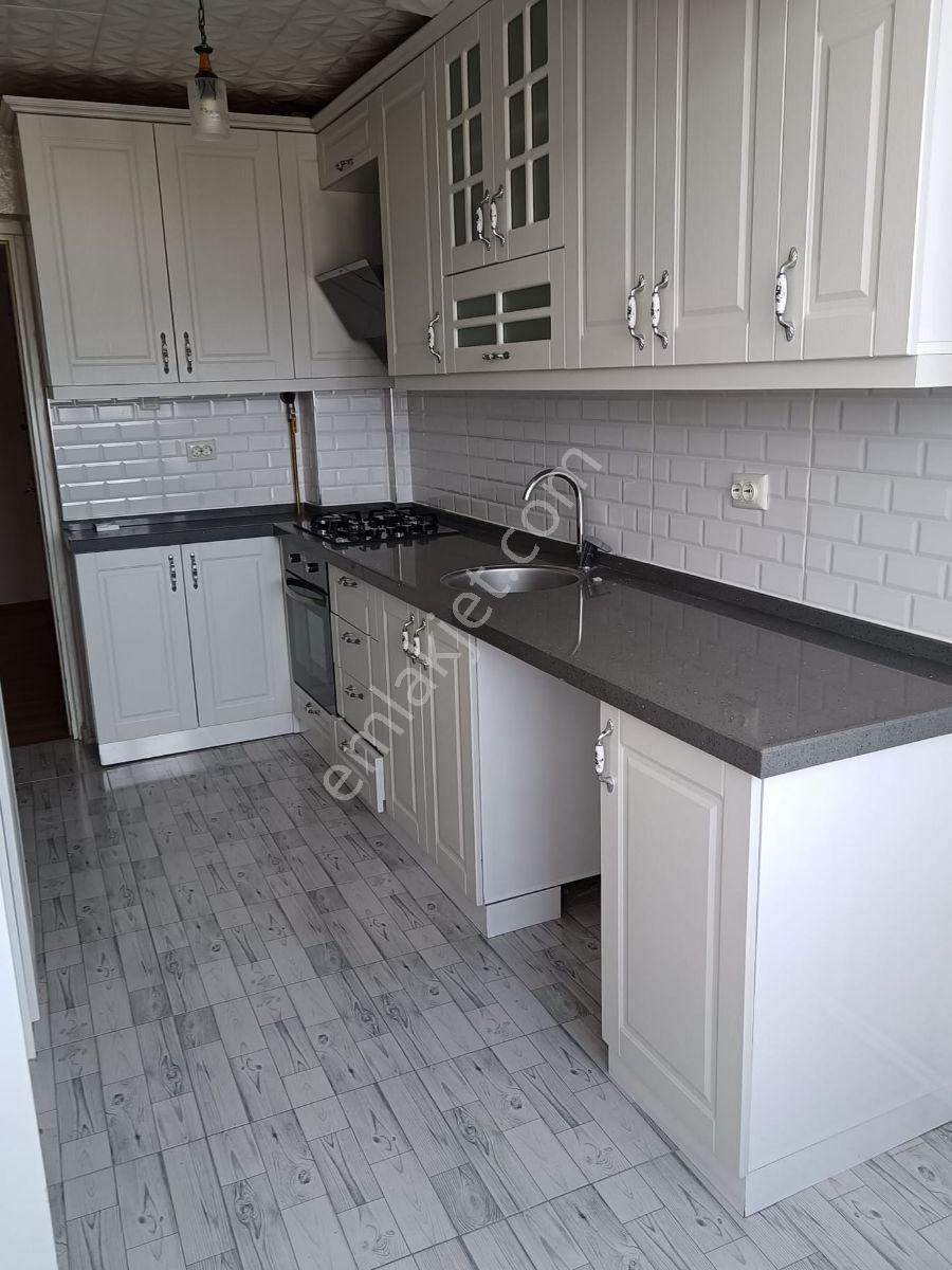 Yurtoğlu Mah. Merkez'de Doğal Gazlı 3+1 120 M2 Temiz 5.kat Daire - Görsel 8