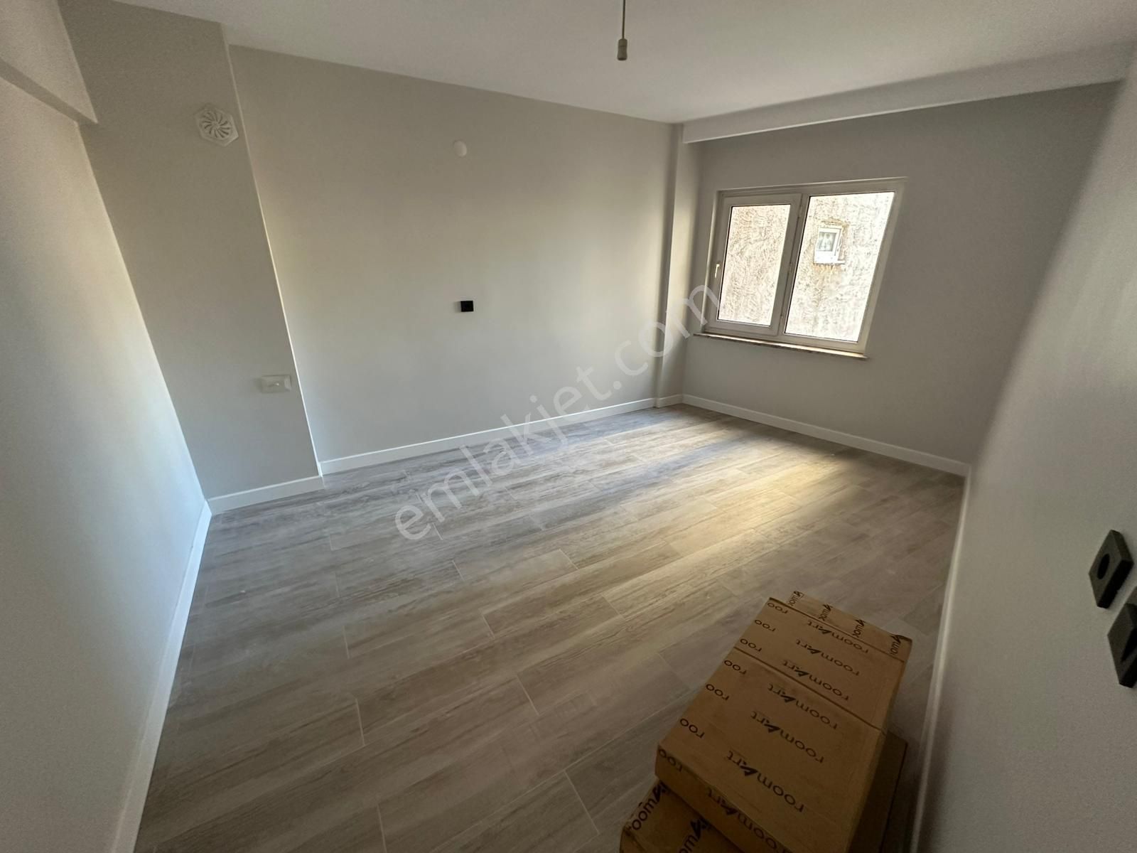 Değirmenönü Mahallesinde Komple Yenilenmiş 3+1 Çift Balkonlu Daire D112 - Görsel 5