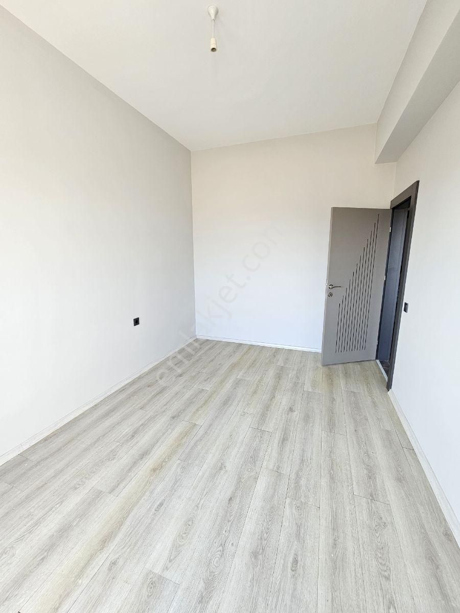 Altıntaş Havaalanı Yakını Havuzlu Site İçi 2+1 Kiralık Boş Daire - Görsel 7