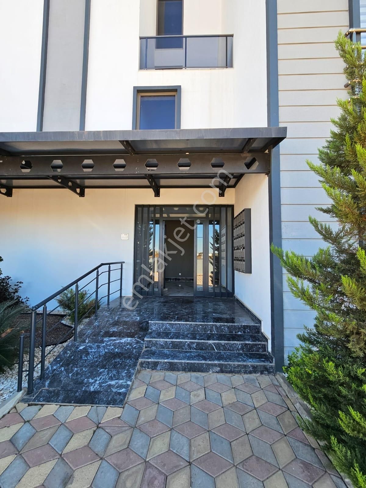 Altıntaş Havaalanı Yakını Havuzlu Site İçi 2+1 Kiralık Boş Daire - Görsel 22