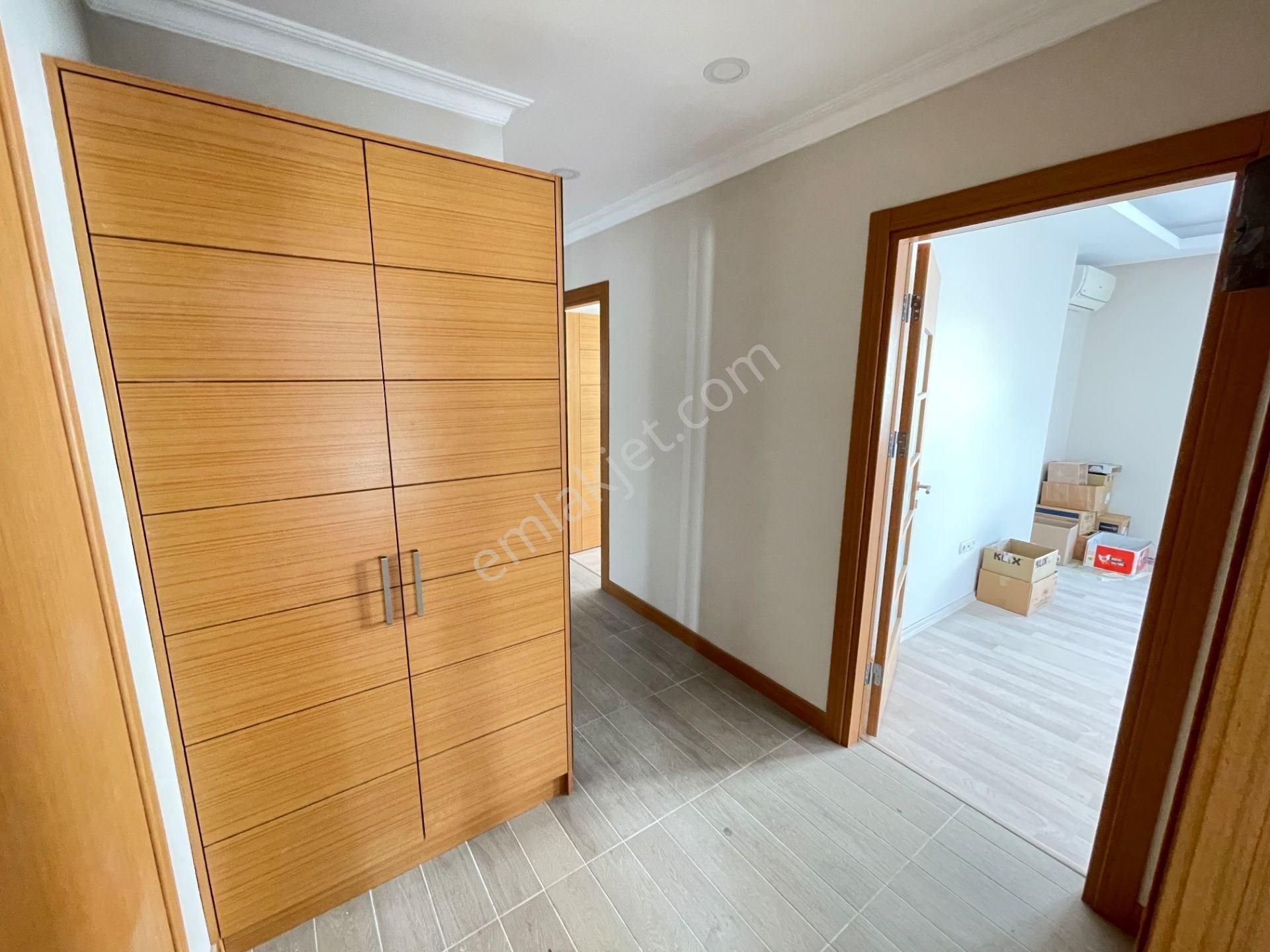 Ataşehir İnönü Mah.de, İskanlı Ve Kapalı Otoparklı Binada, 3+1 Satılık Daire - Görsel 12