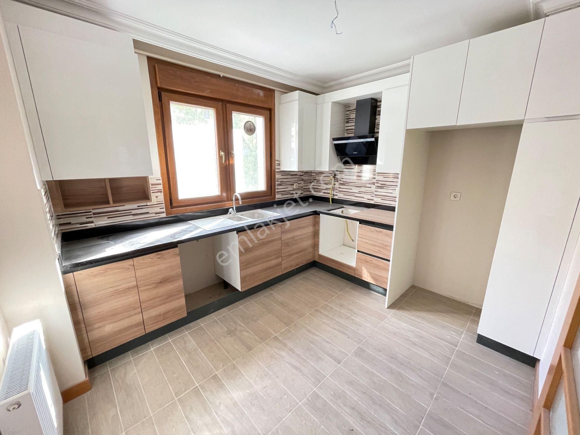 Ataşehir İnönü Mah.de, İskanlı Ve Kapalı Otoparklı Binada, 3+1 Satılık Daire - Görsel 9