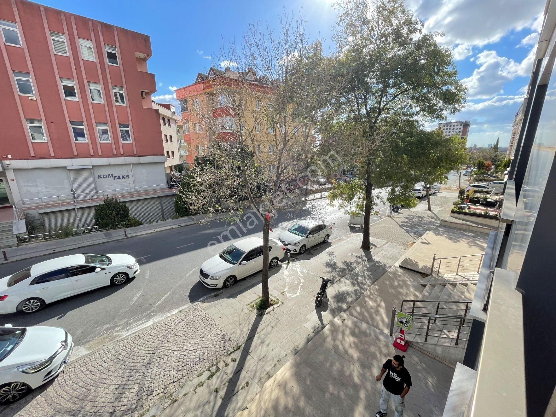 Ataşehir İnönü Mah.de, İskanlı Ve Kapalı Otoparklı Binada, 3+1 Satılık Daire - Görsel 29