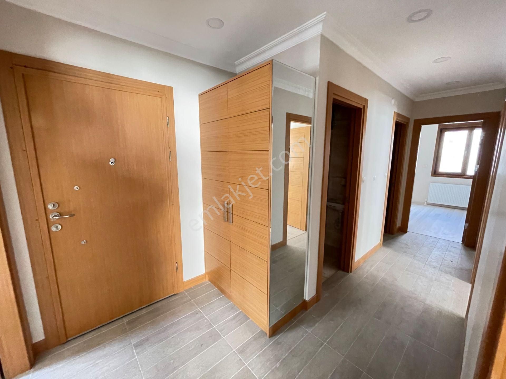 Ataşehir İnönü Mah.de, İskanlı Ve Kapalı Otoparklı Binada, 3+1 Satılık Daire - Görsel 8