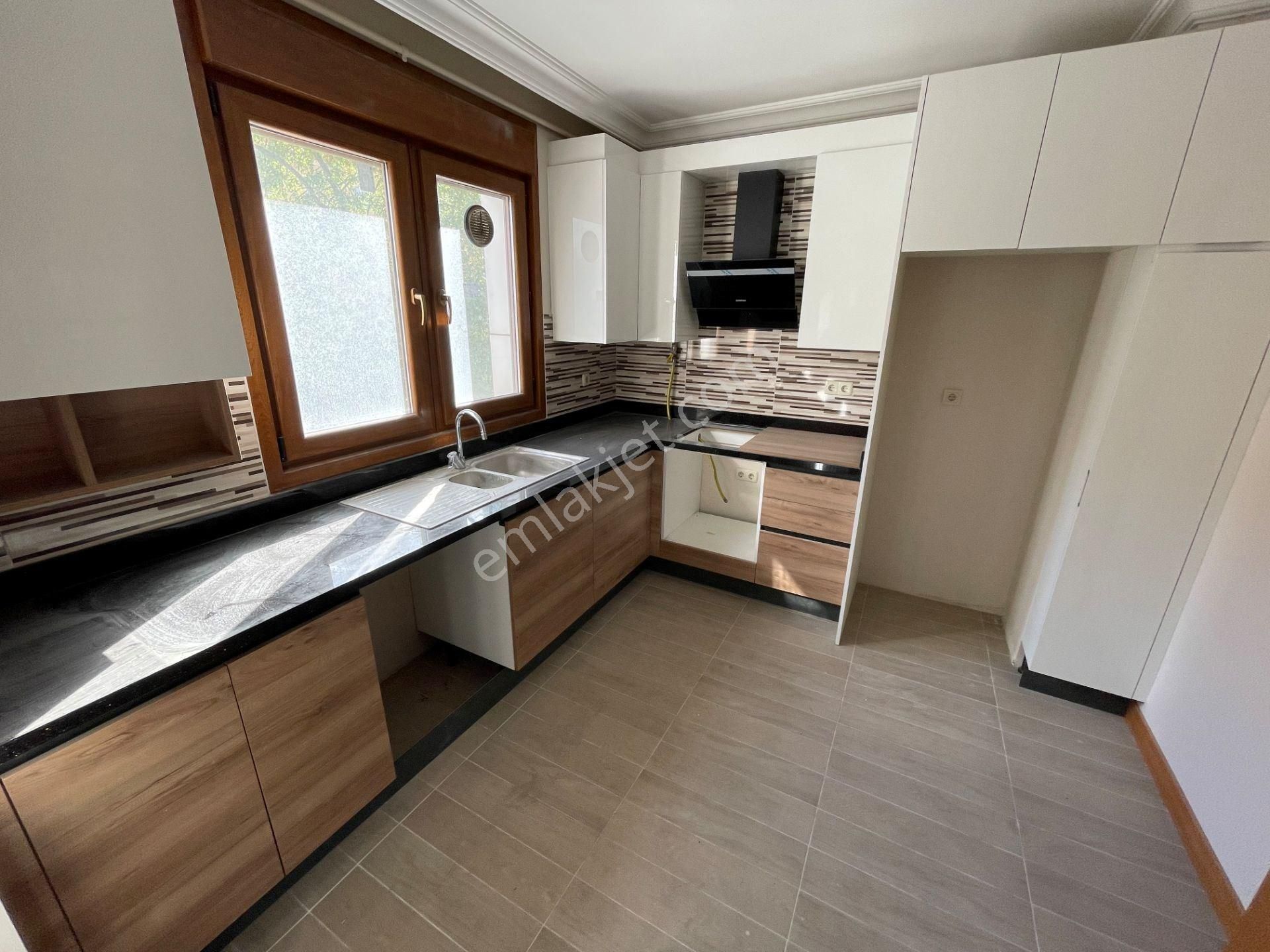 Ataşehir İnönü Mah.de, İskanlı Ve Kapalı Otoparklı Binada, 3+1 Satılık Daire - Görsel 11