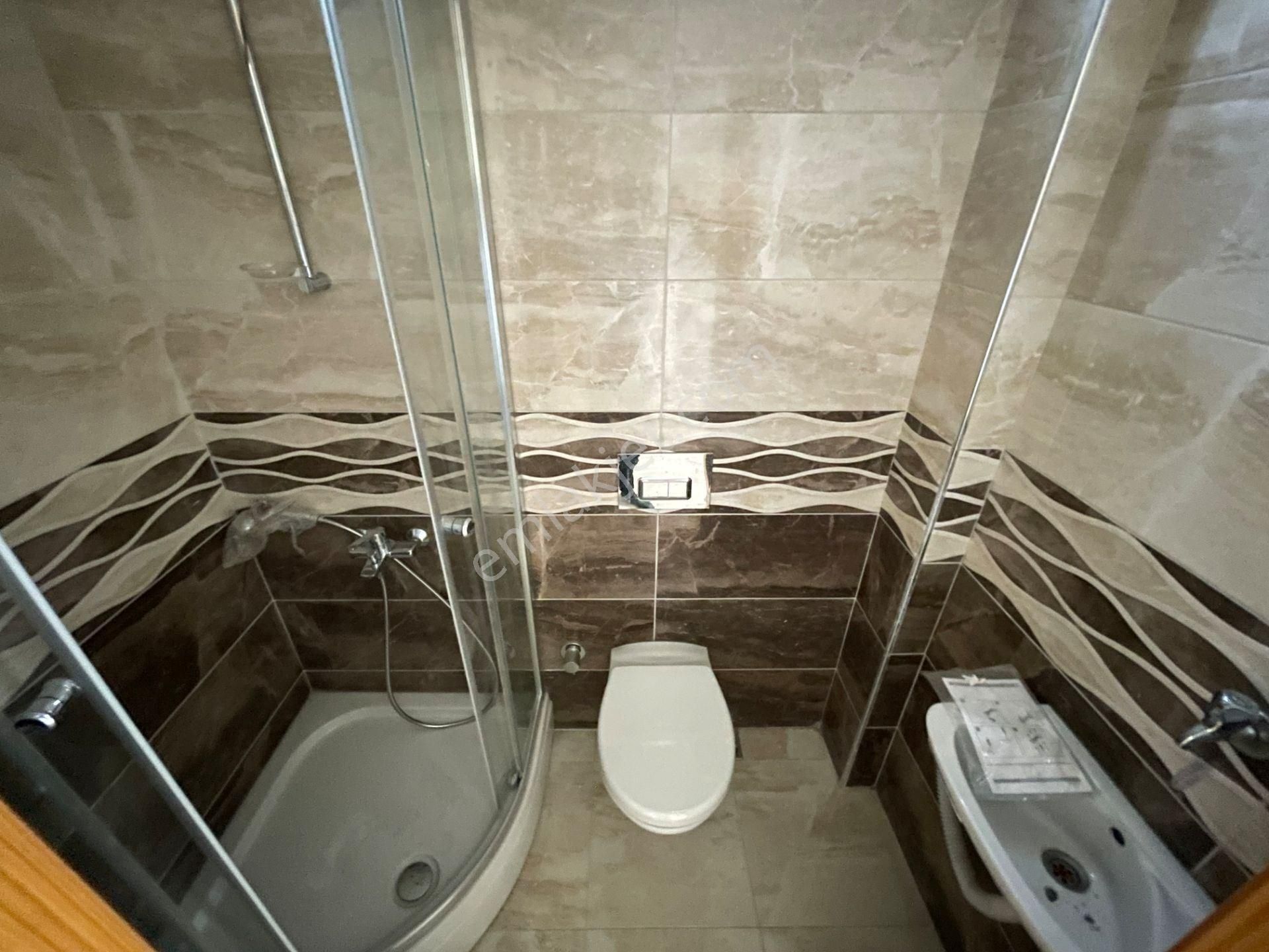 Ataşehir İnönü Mah.de, İskanlı Ve Kapalı Otoparklı Binada, 3+1 Satılık Daire - Görsel 20