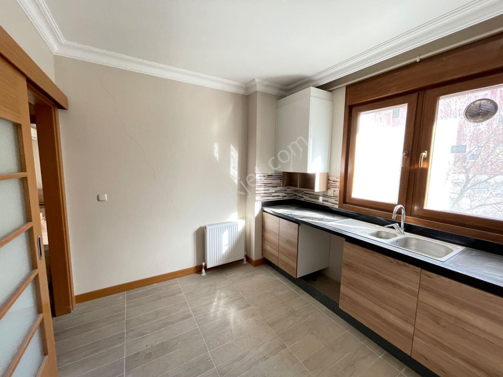 Ataşehir İnönü Mah.de, İskanlı Ve Kapalı Otoparklı Binada, 3+1 Satılık Daire - Görsel 10