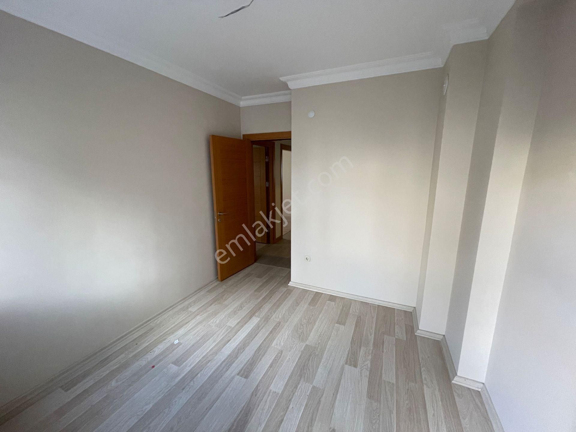 Ataşehir İnönü Mah.de, İskanlı Ve Kapalı Otoparklı Binada, 3+1 Satılık Daire - Görsel 26