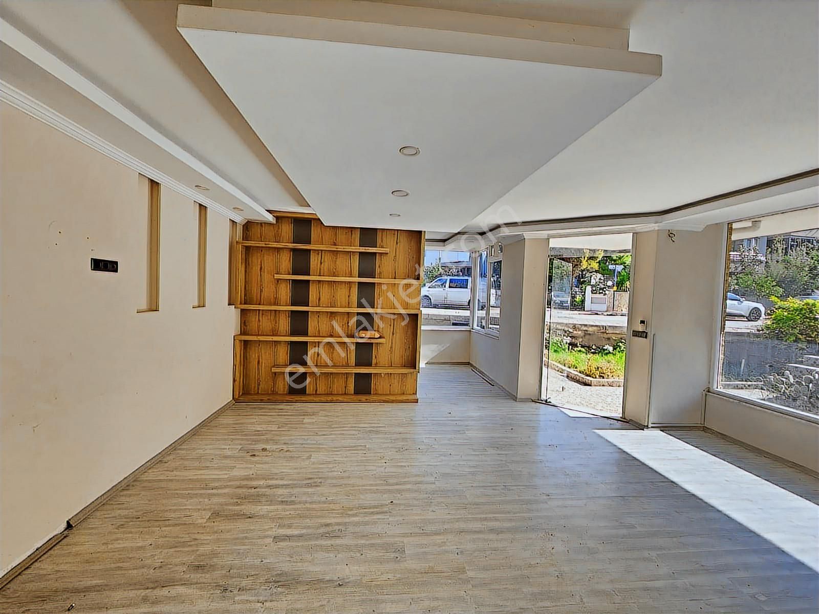 Güzeloba'da Cadde Üzeri Kiralık Geniş Dükkan - Görsel 10