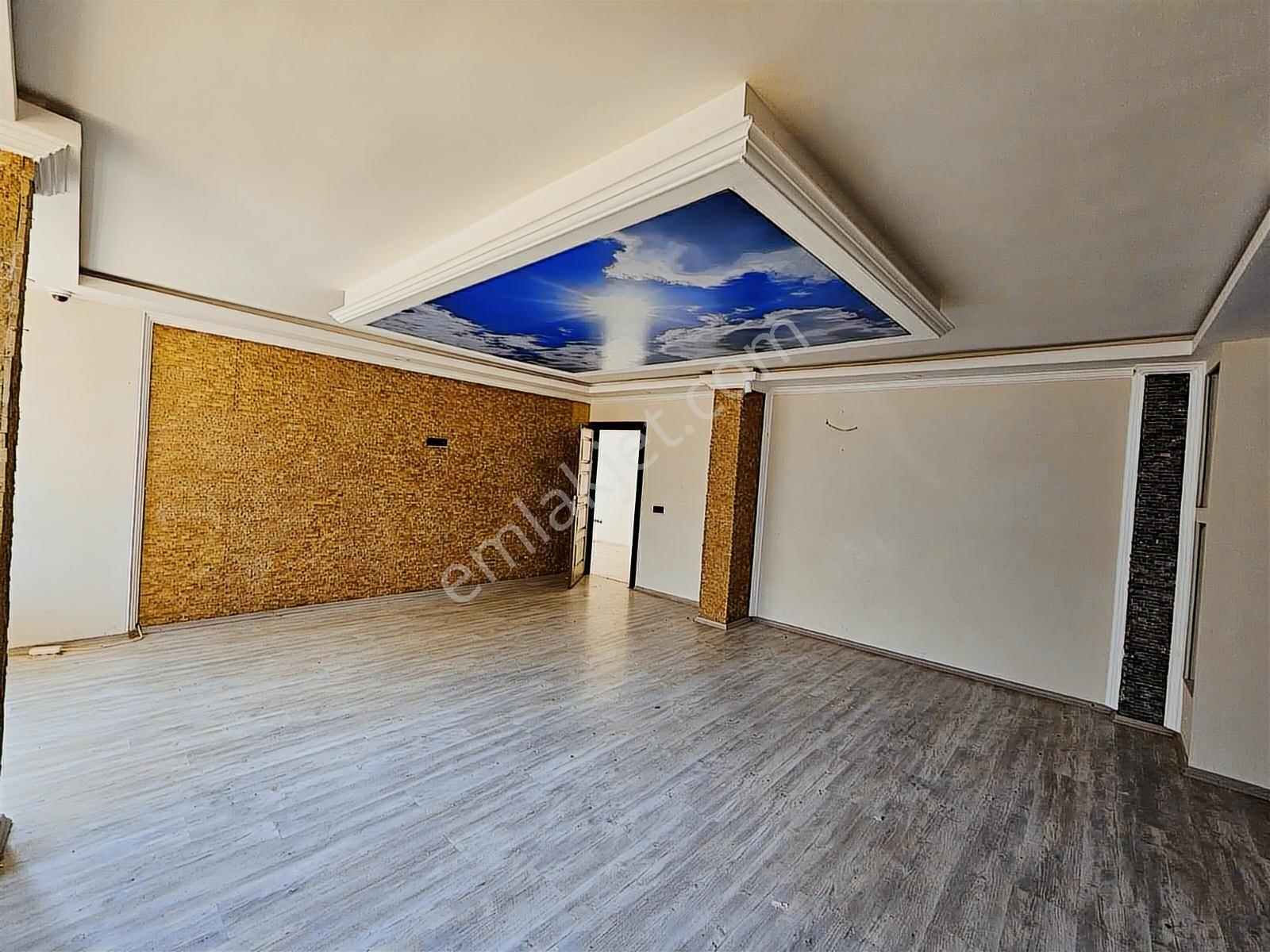 Güzeloba'da Cadde Üzeri Kiralık Geniş Dükkan - Görsel 24