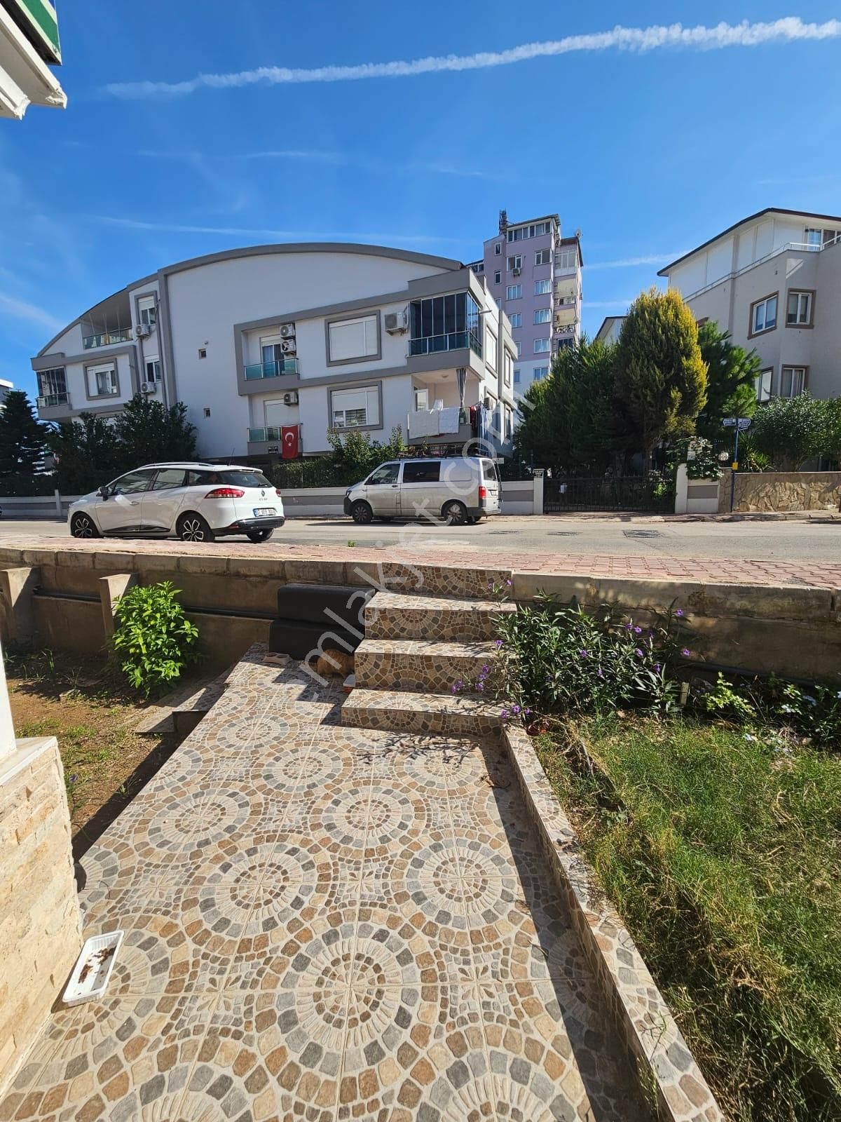 Güzeloba'da Cadde Üzeri Kiralık Geniş Dükkan - Görsel 33