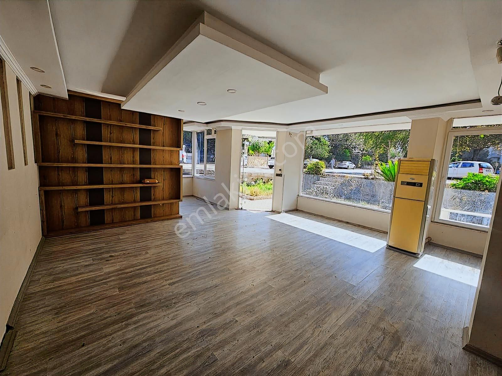 Güzeloba'da Cadde Üzeri Kiralık Geniş Dükkan - Görsel 9