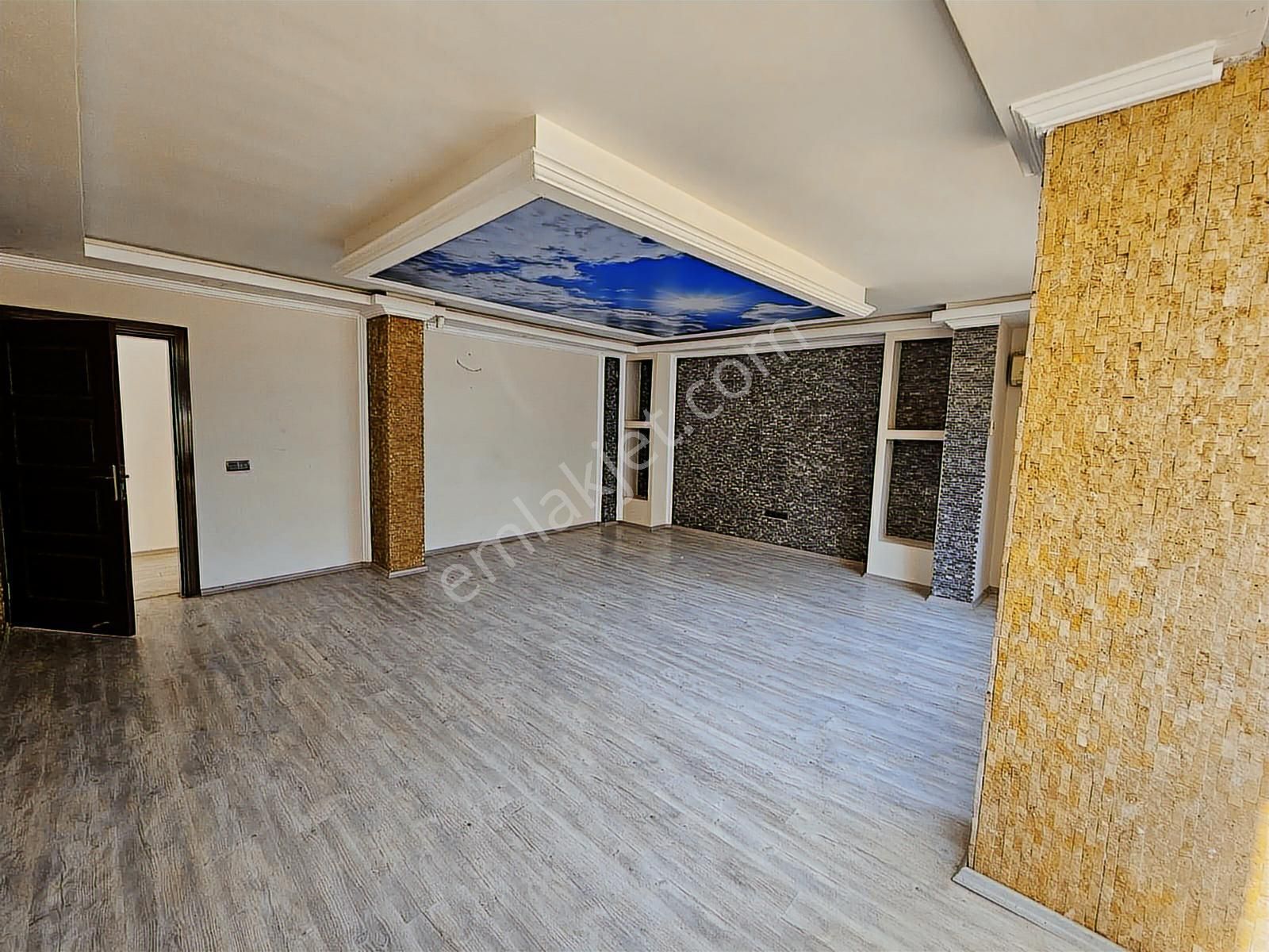 Güzeloba'da Cadde Üzeri Kiralık Geniş Dükkan - Görsel 5