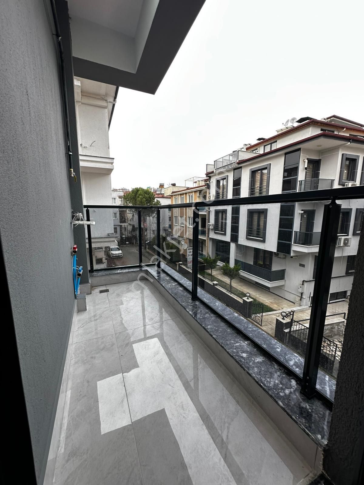 Mehmetçik Mahallesi’nde Sıfır Eşyalı Sıfır Binada Balkonlu Apartlar A199 - Görsel 10