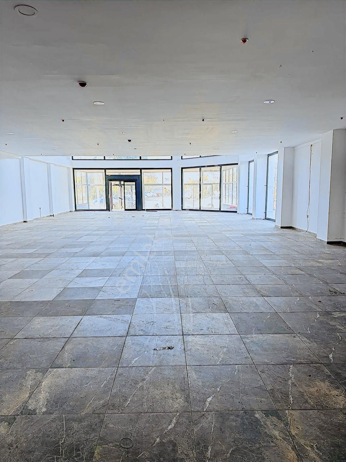 Güzeloba Rauf Denktaş Cadde Üzeri Kiralık Plaza - Görsel 23