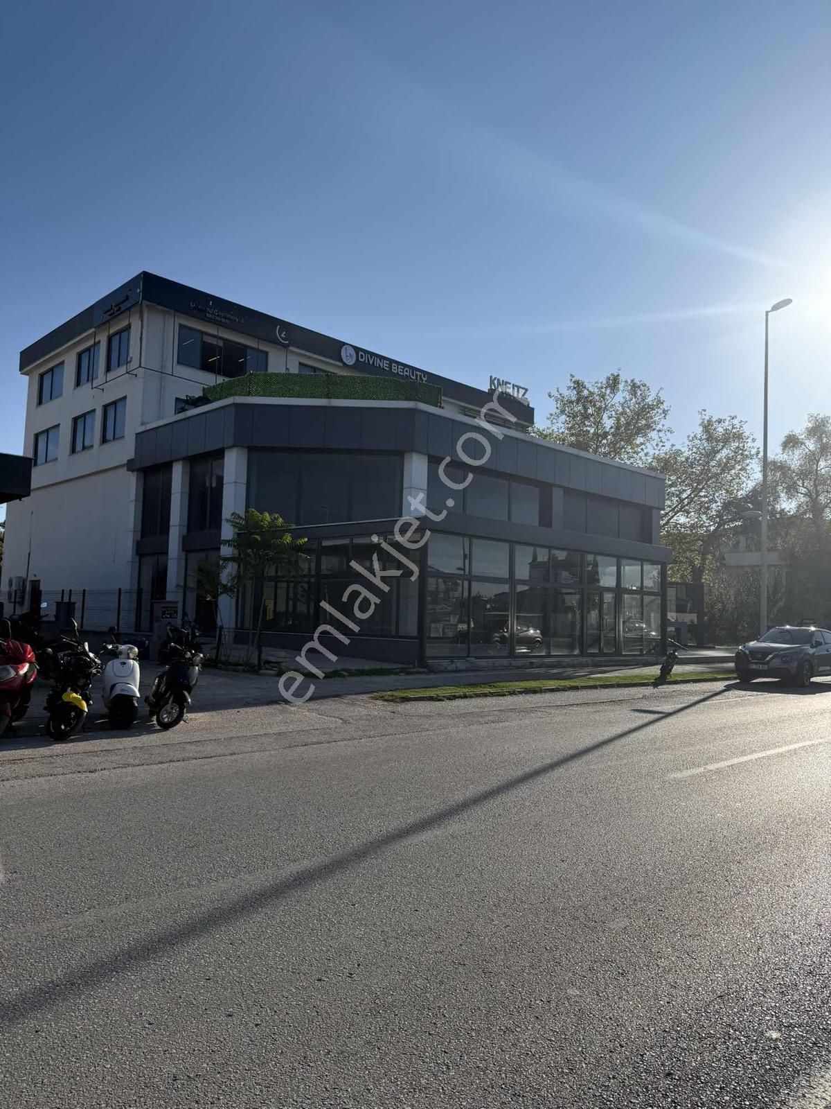 Güzeloba Rauf Denktaş Cadde Üzeri Kiralık Plaza - Görsel 18