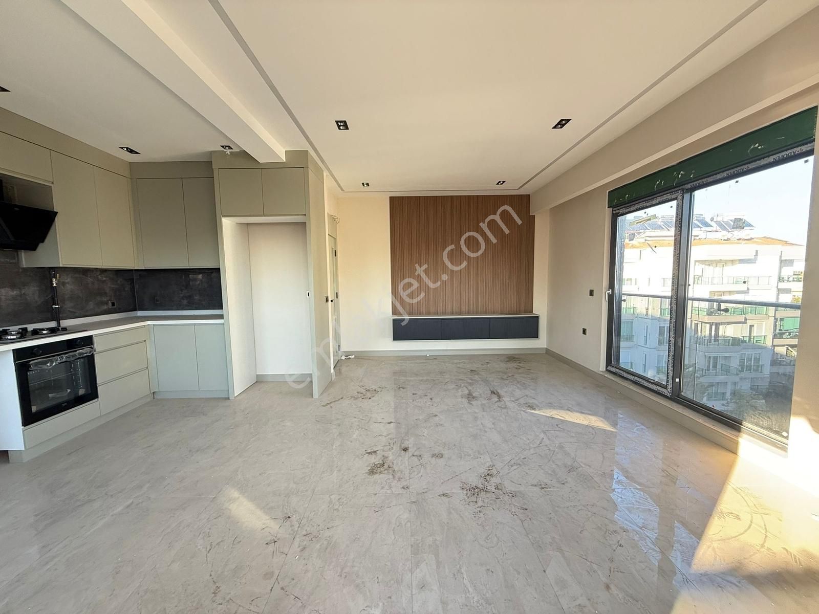 Rauf Denktaş Cad. Lüx Site'de 2+1 Bahçe Katı Satılık Daire - Görsel 14