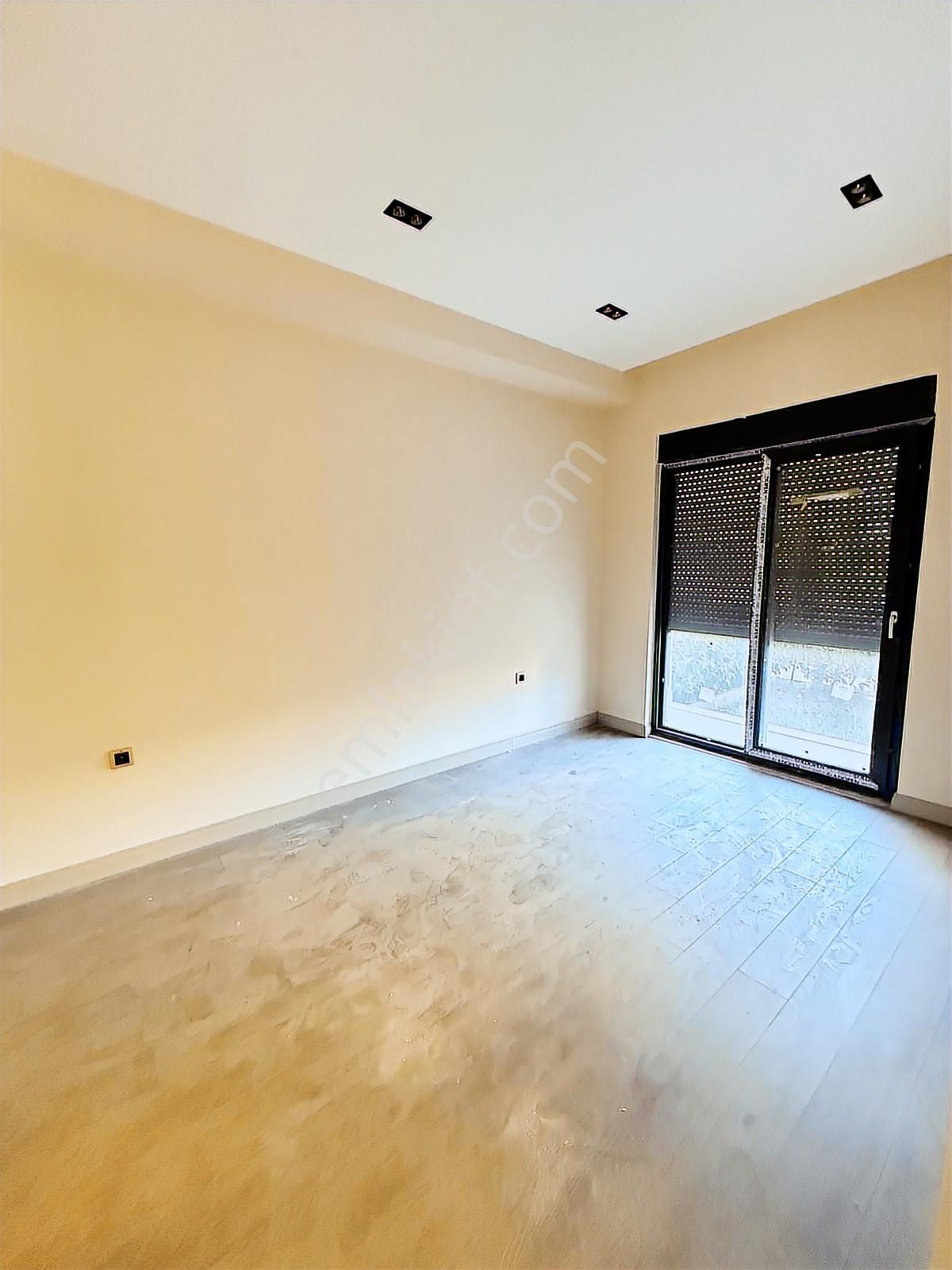 Rauf Denktaş Cad. Lüx Site'de 2+1 Bahçe Katı Satılık Daire - Görsel 26