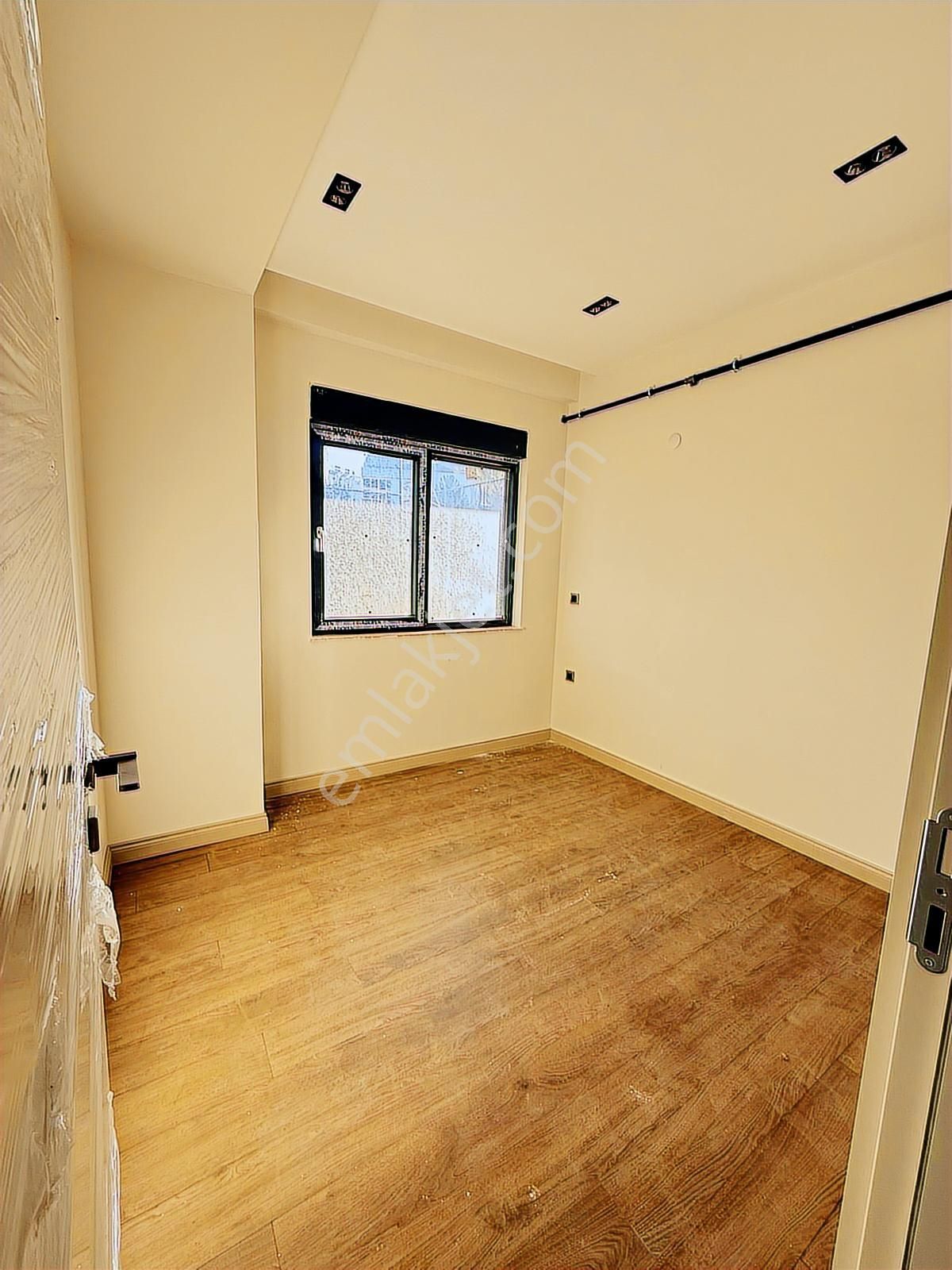 Rauf Denktaş Cad. Lüx Site'de 2+1 Bahçe Katı Satılık Daire - Görsel 21
