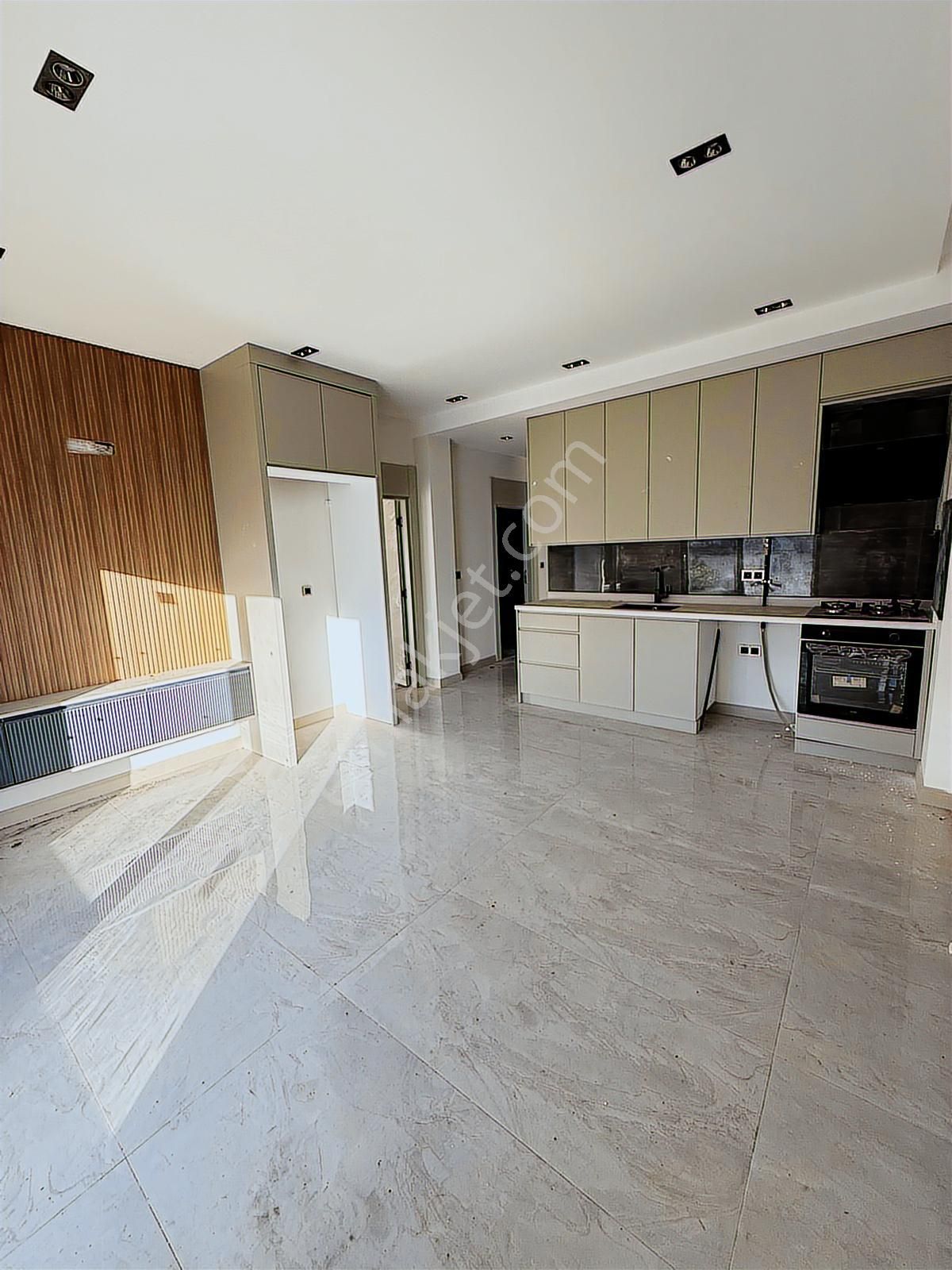 Rauf Denktaş Cad. Lüx Site'de 2+1 Bahçe Katı Satılık Daire - Görsel 10