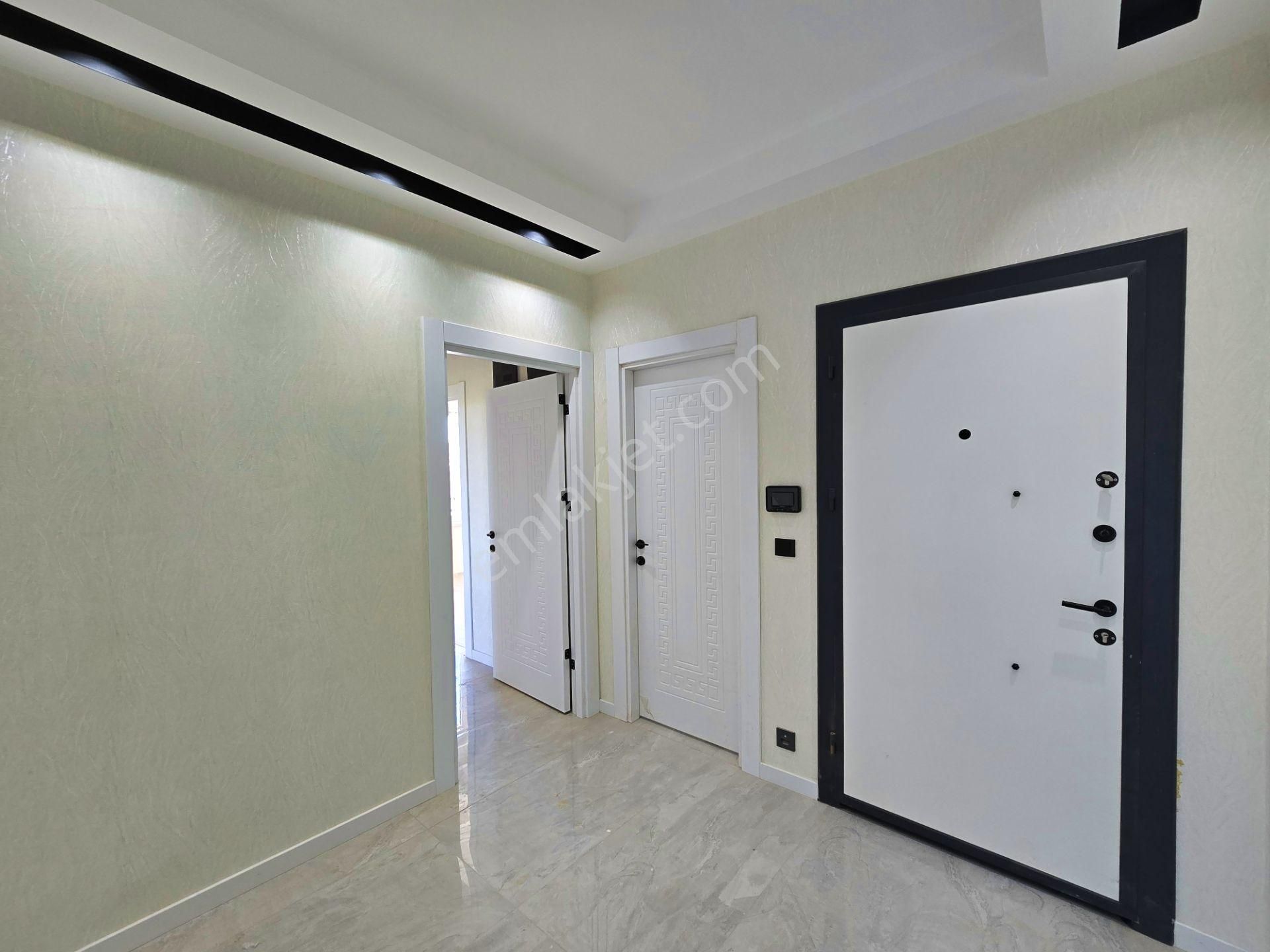 İşyapar Gayrimenkulden Selahaddin Eyyubi Mahallesinde Merkezi Konumda Arakat Lüks 3+1 Daire 🔥 - Görsel 45