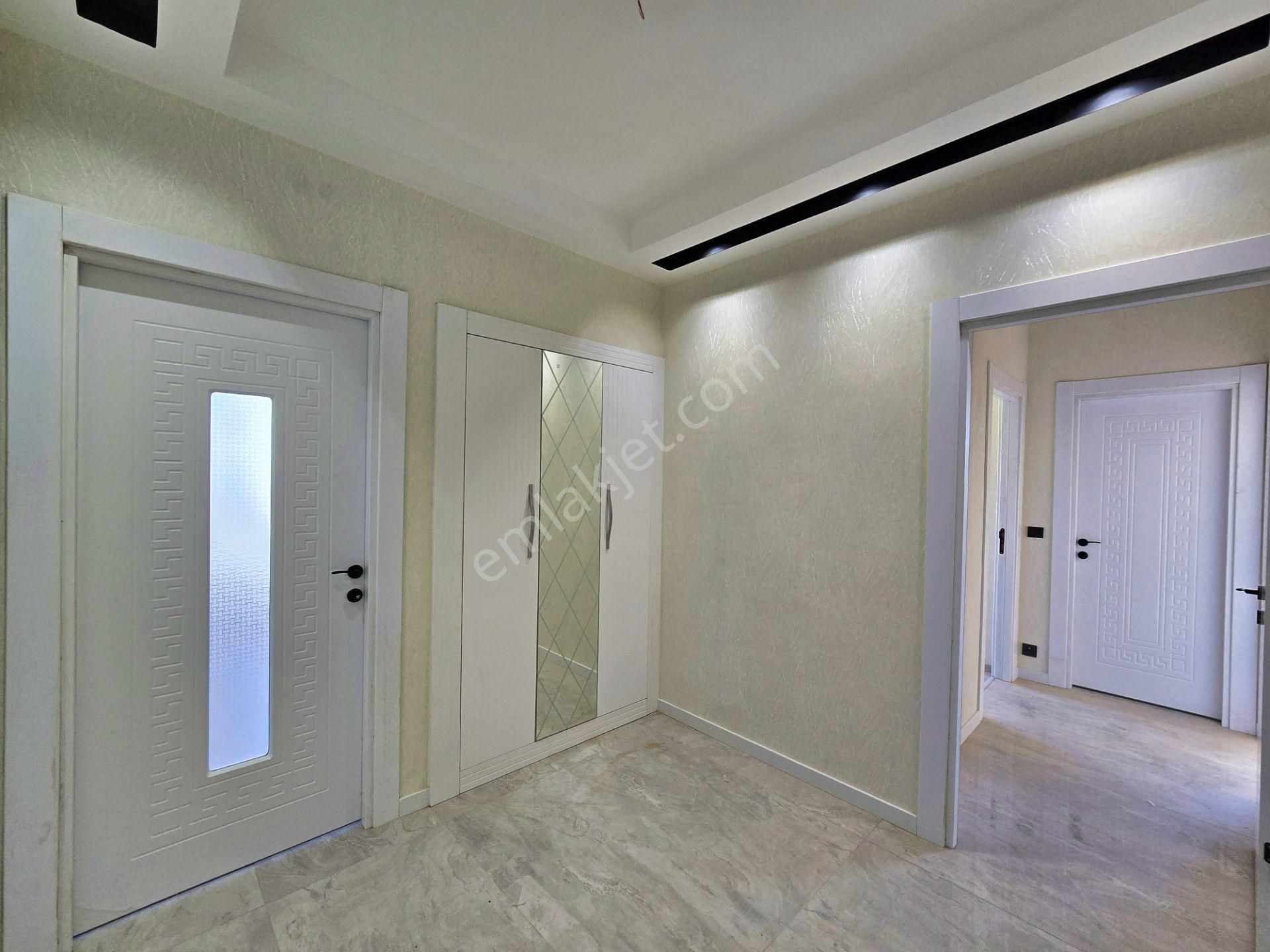 İşyapar Gayrimenkulden Selahaddin Eyyubi Mahallesinde Merkezi Konumda Arakat Lüks 3+1 Daire 🔥 - Görsel 4