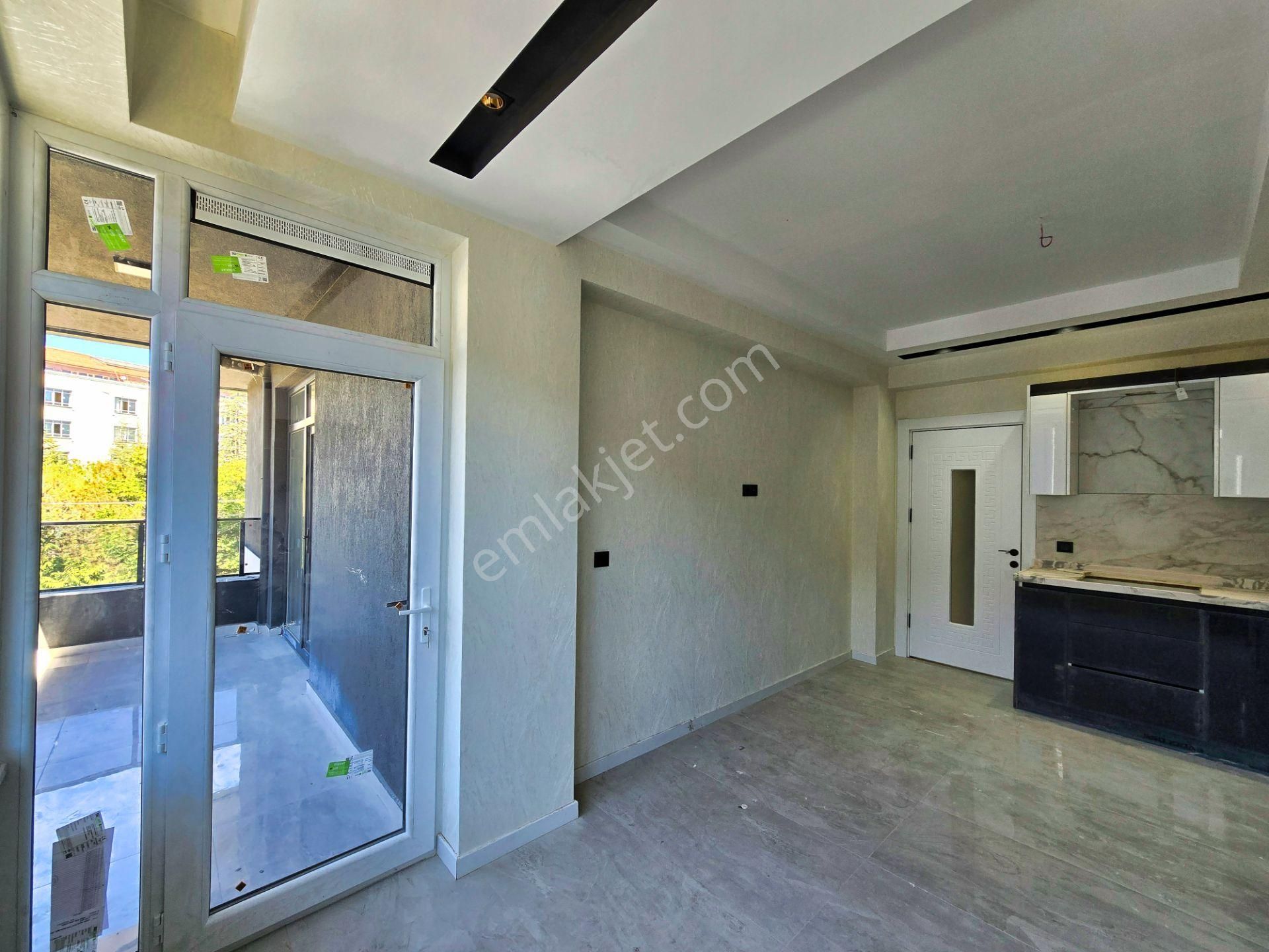 İşyapar Gayrimenkulden Selahaddin Eyyubi Mahallesinde Merkezi Konumda Arakat Lüks 3+1 Daire 🔥 - Görsel 12