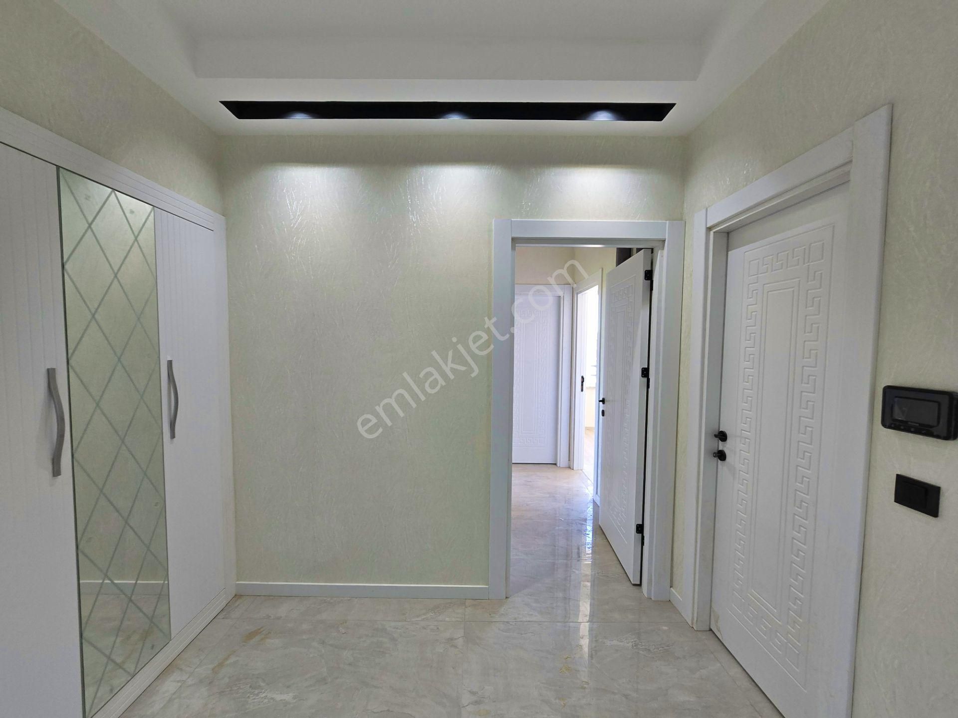 İşyapar Gayrimenkulden Selahaddin Eyyubi Mahallesinde Merkezi Konumda Arakat Lüks 3+1 Daire 🔥 - Görsel 29