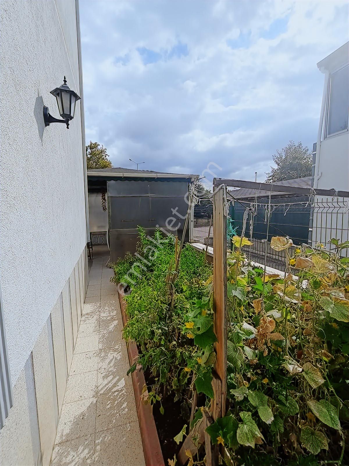 Kardelen'de 85m2 Geniş Bahçeli - Yapılı - İç Köşe Tripleks - Görsel 34