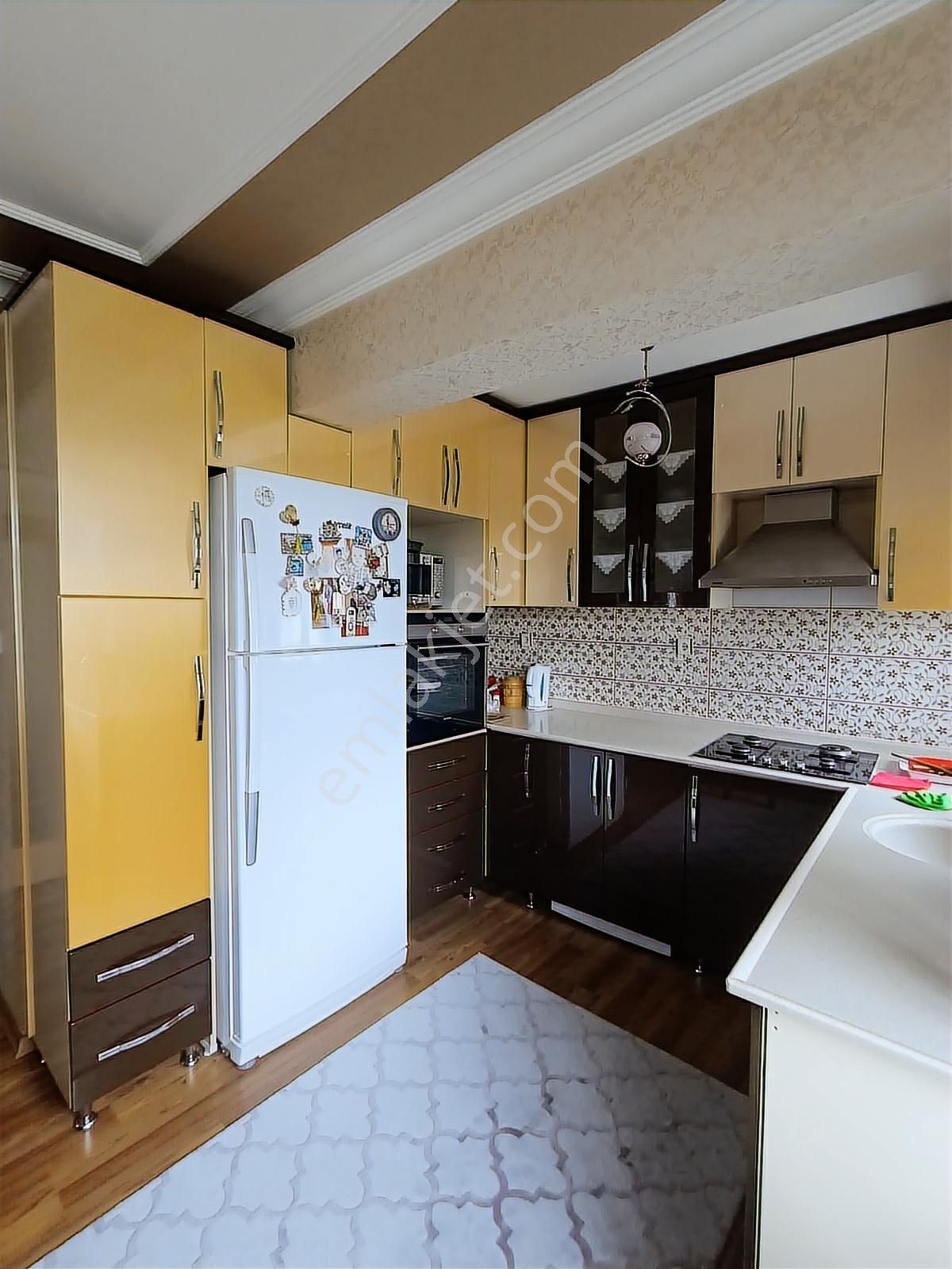 Kardelen'de 85m2 Geniş Bahçeli - Yapılı - İç Köşe Tripleks - Görsel 14