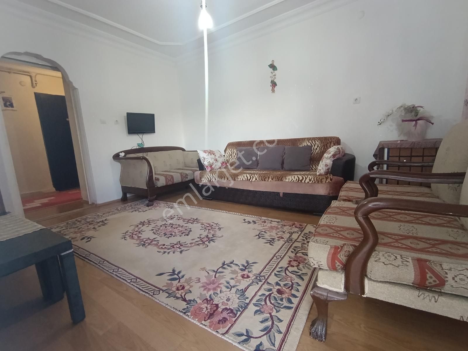 Kıbrıs Şehitler Caddesinde Satılık 3+1 Ara Kat Geniş Daire - Görsel 21