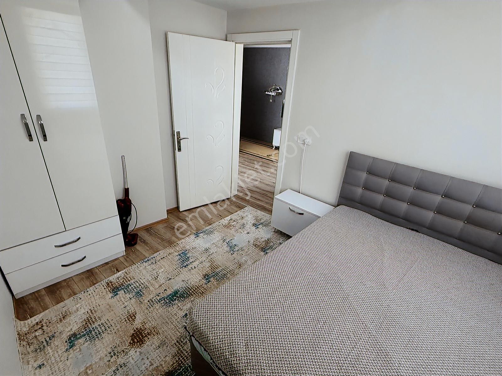 Eskidjiden Çamlık Cad. Ve Forum Yakını Ara Kat 1+1 Lüks Apart ! - Görsel 14